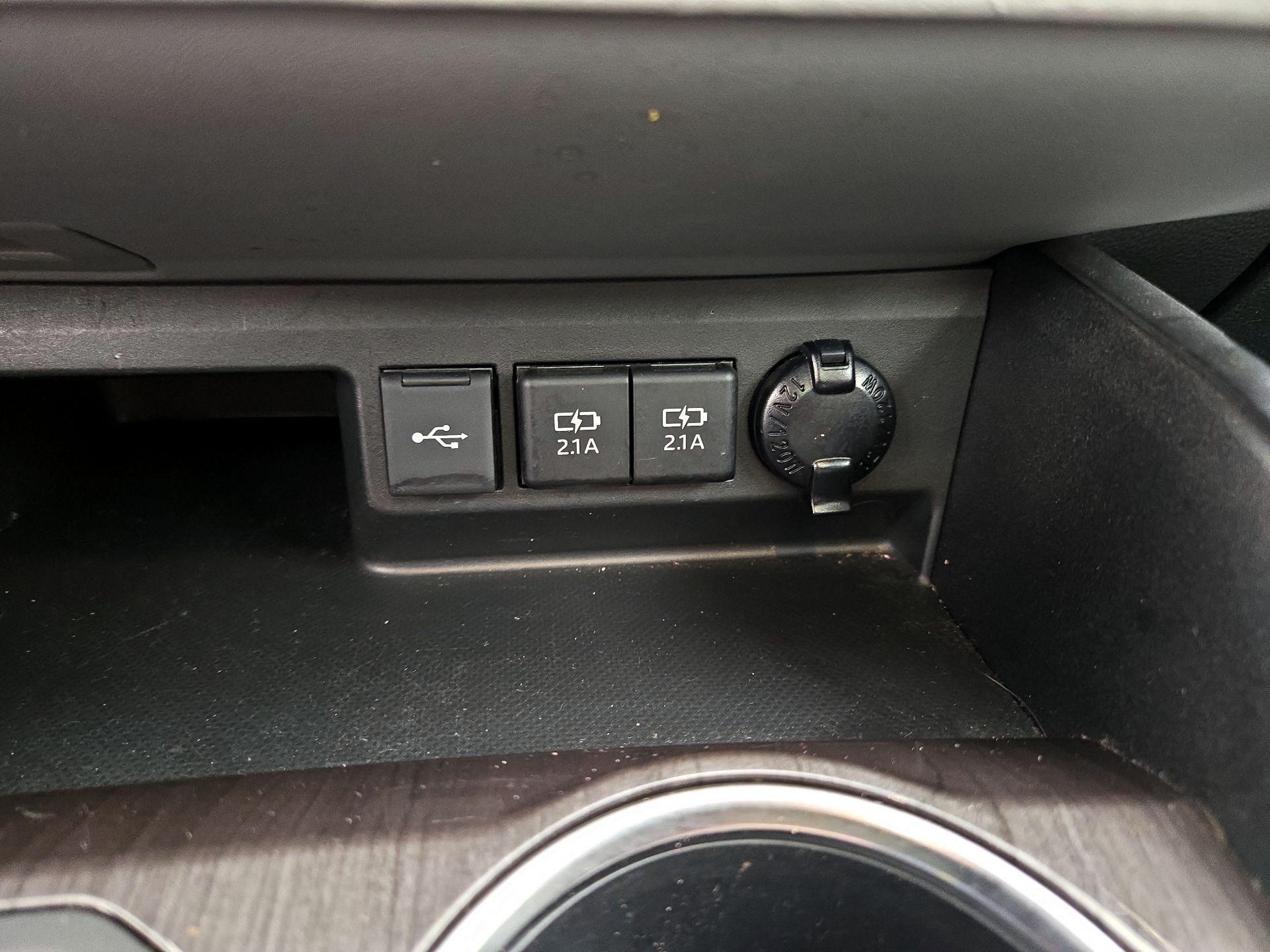 Thumbnail: 2021 Toyota Highlander - 19