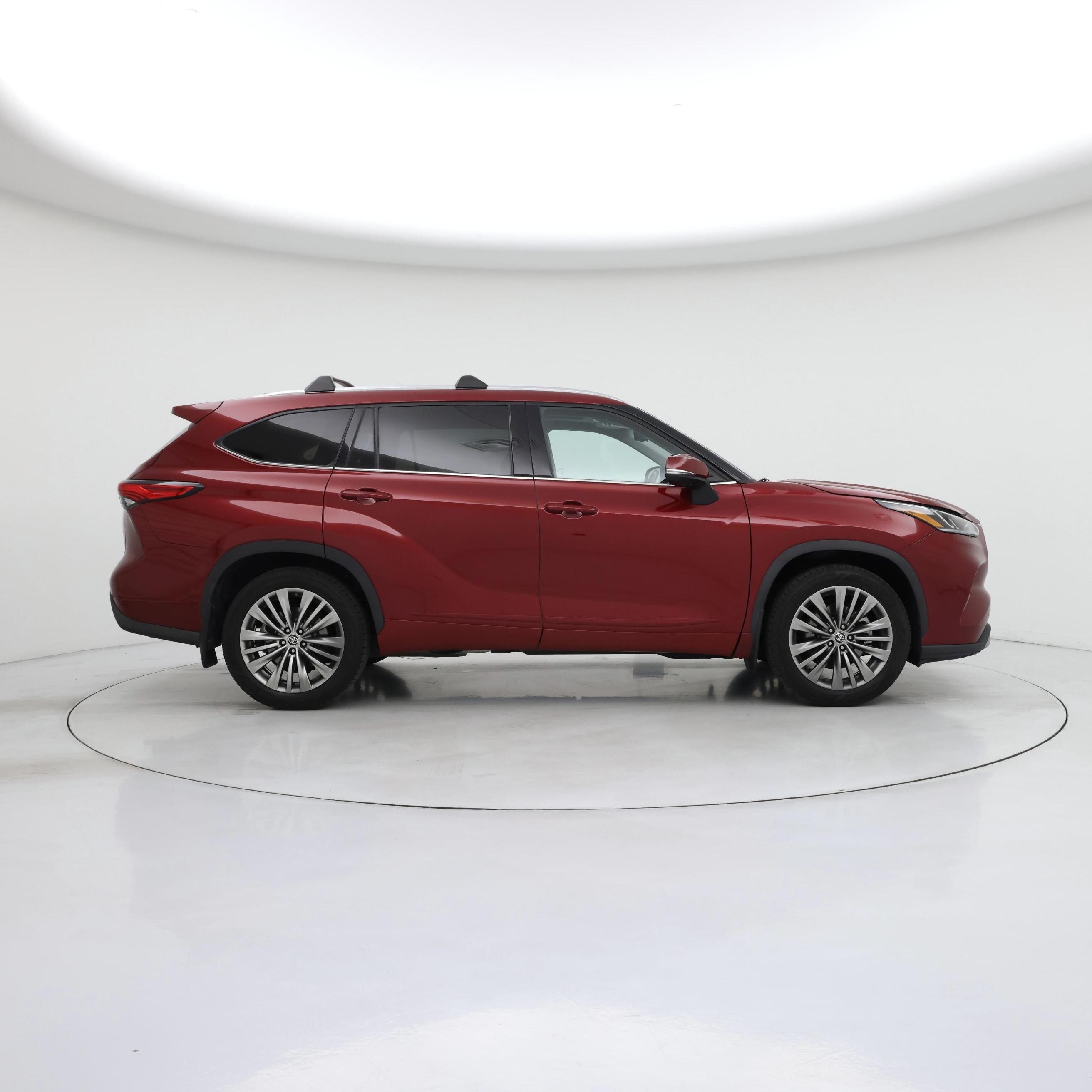 Thumbnail: 2021 Toyota Highlander - 7