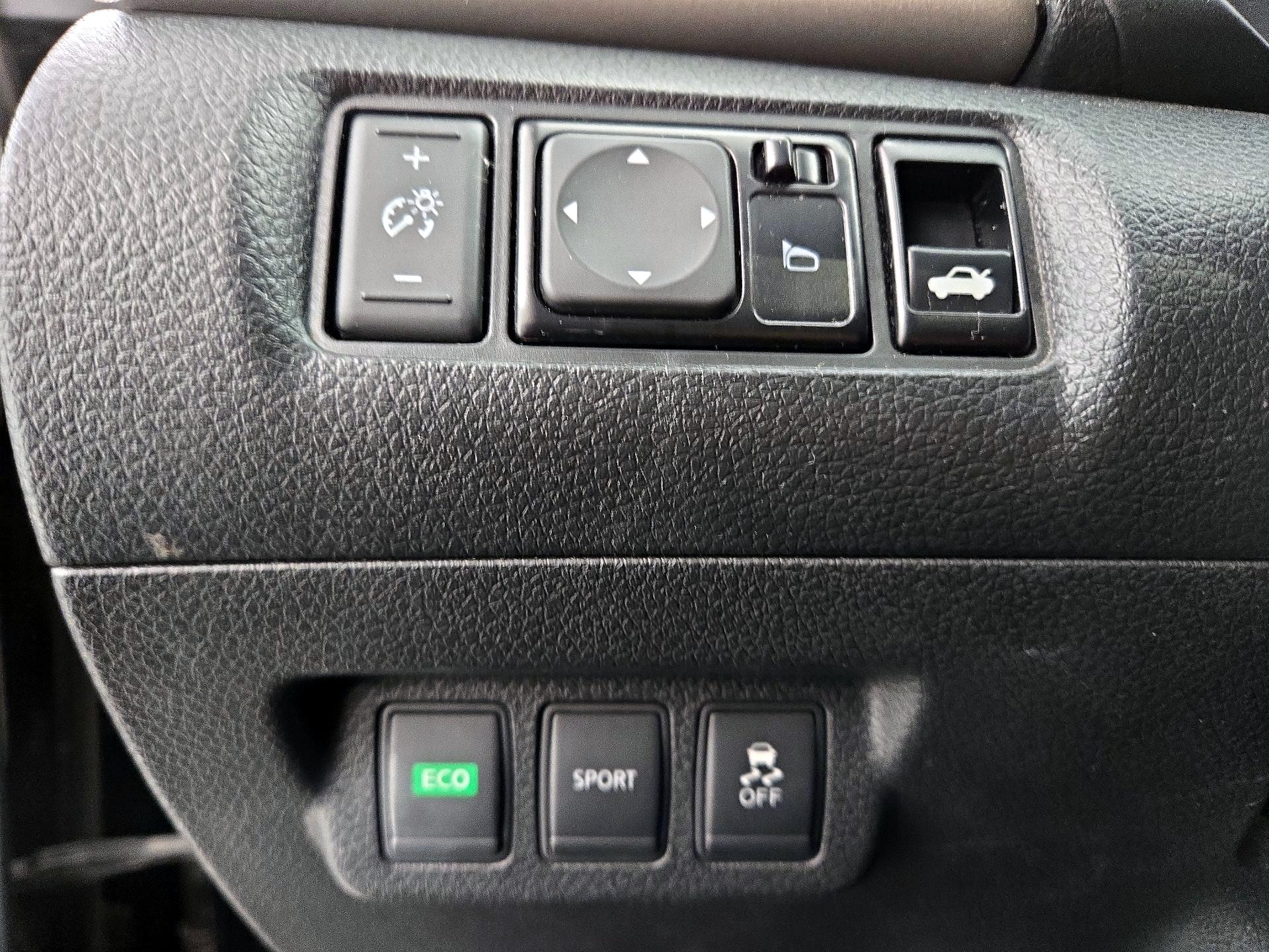 Thumbnail: 2014 Nissan Sentra - 13