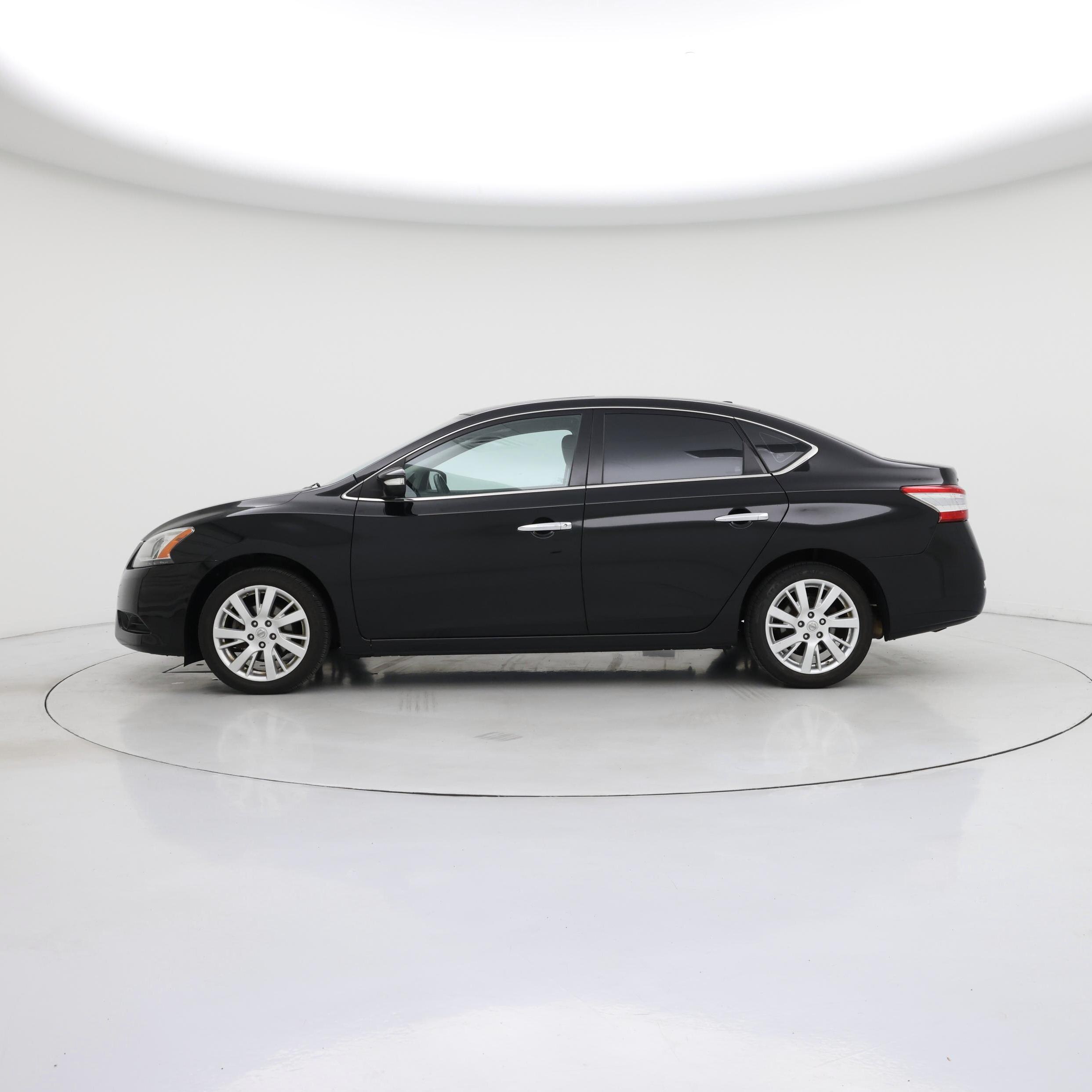 Thumbnail: 2014 Nissan Sentra - 3