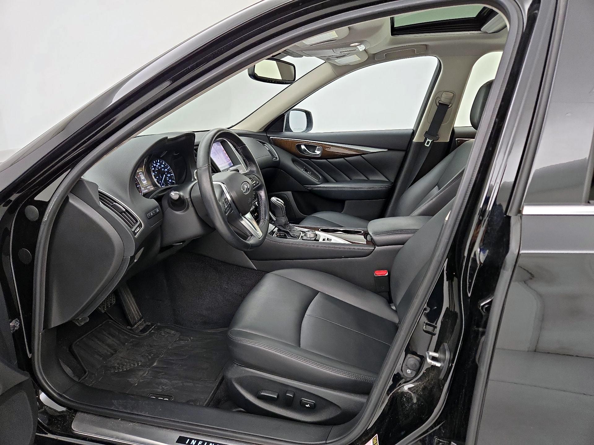 Thumbnail: 2019 INFINITI Q50 - 11