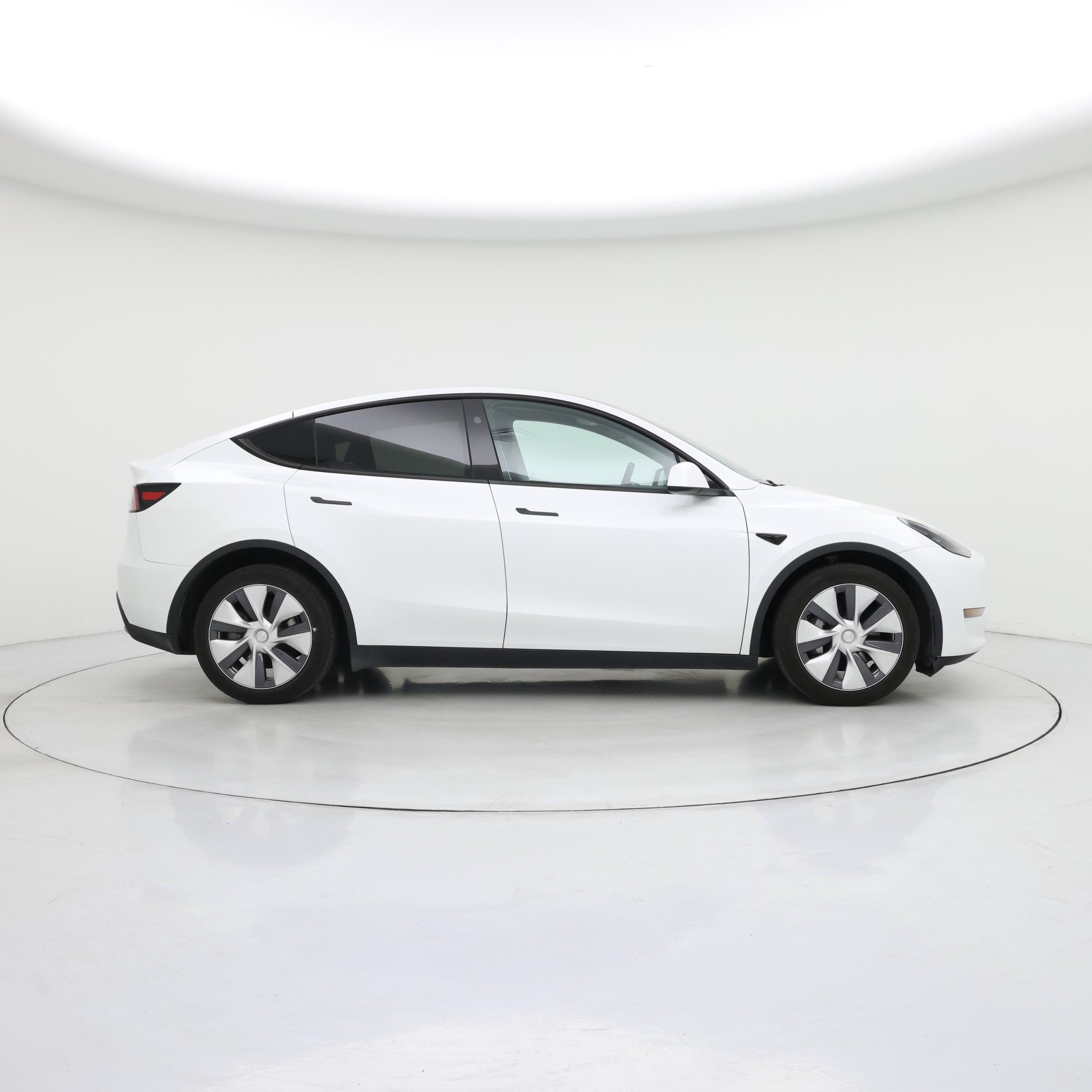 Thumbnail: 2023 Tesla Model Y - 7