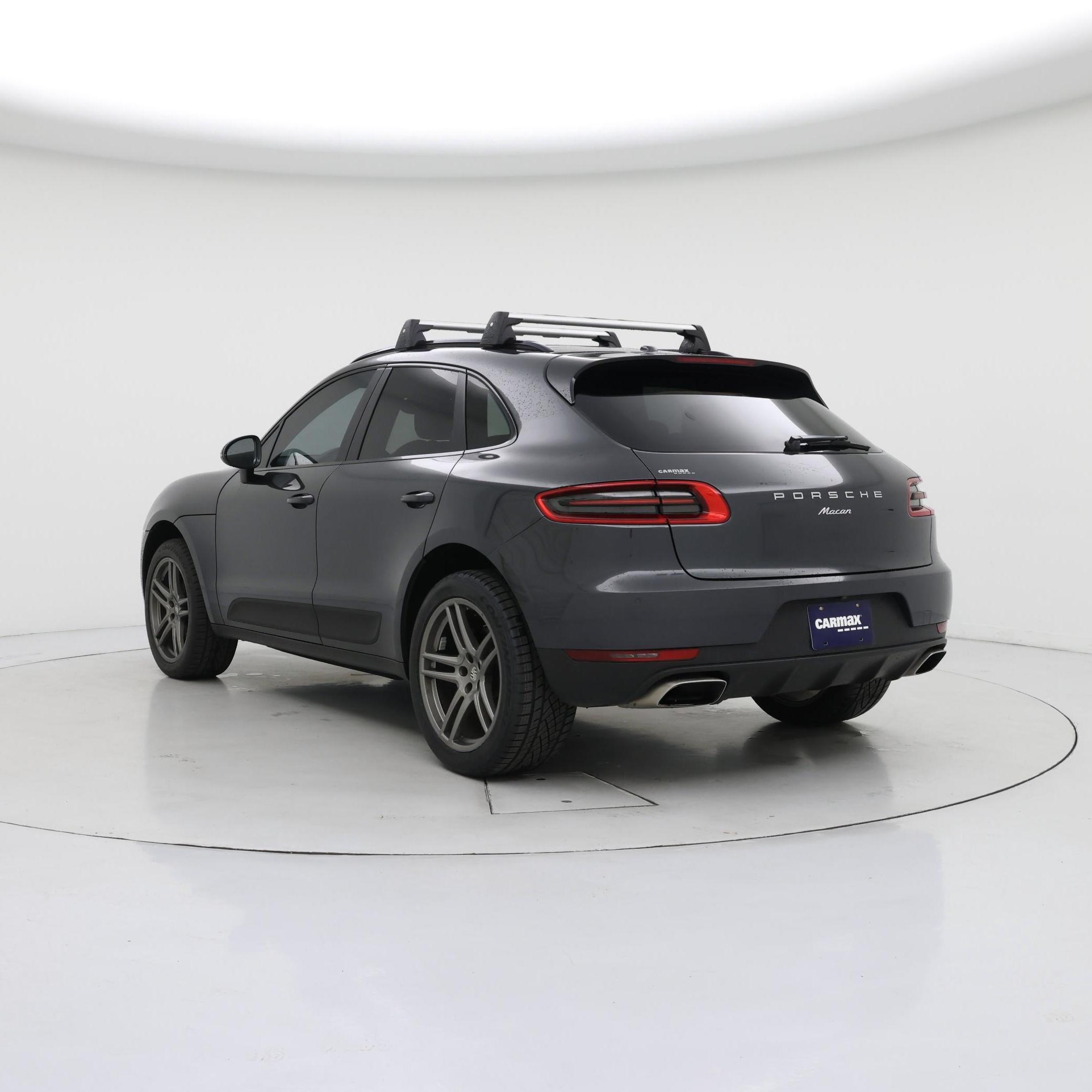 Thumbnail: 2017 Porsche Macan - 2