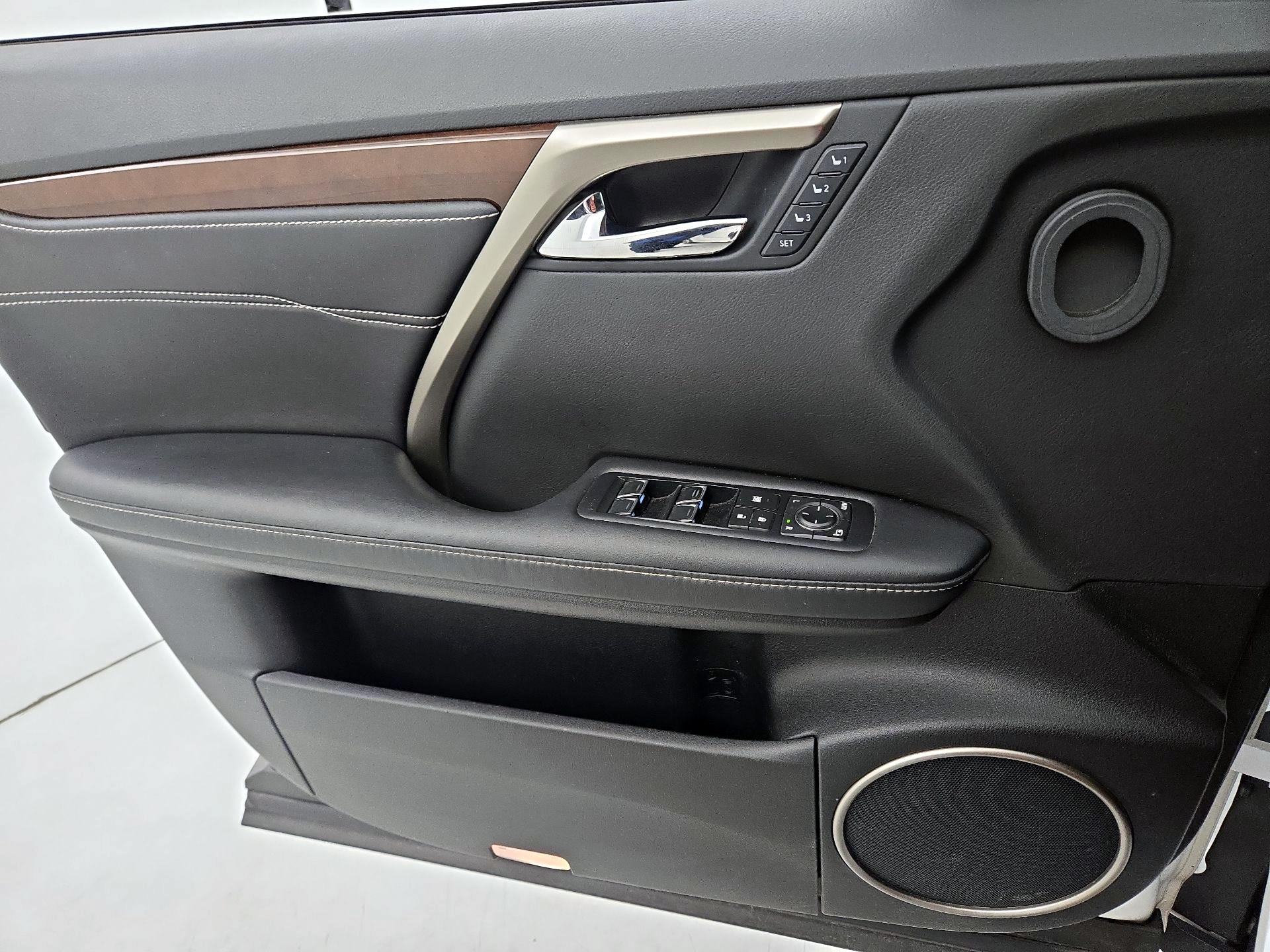 Thumbnail: 2016 Lexus RX - 12