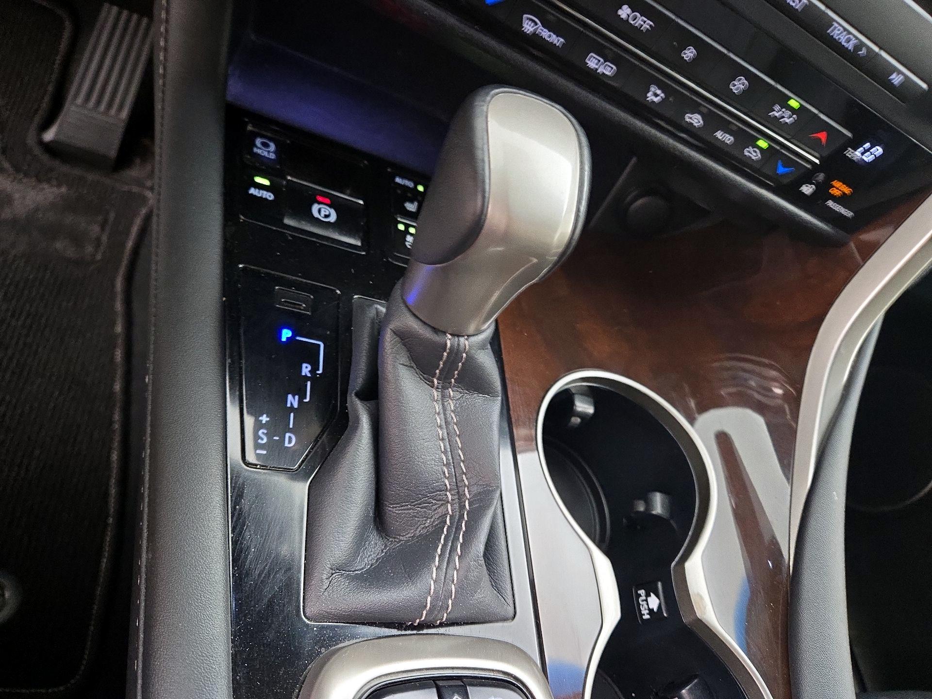 Thumbnail: 2016 Lexus RX - 18