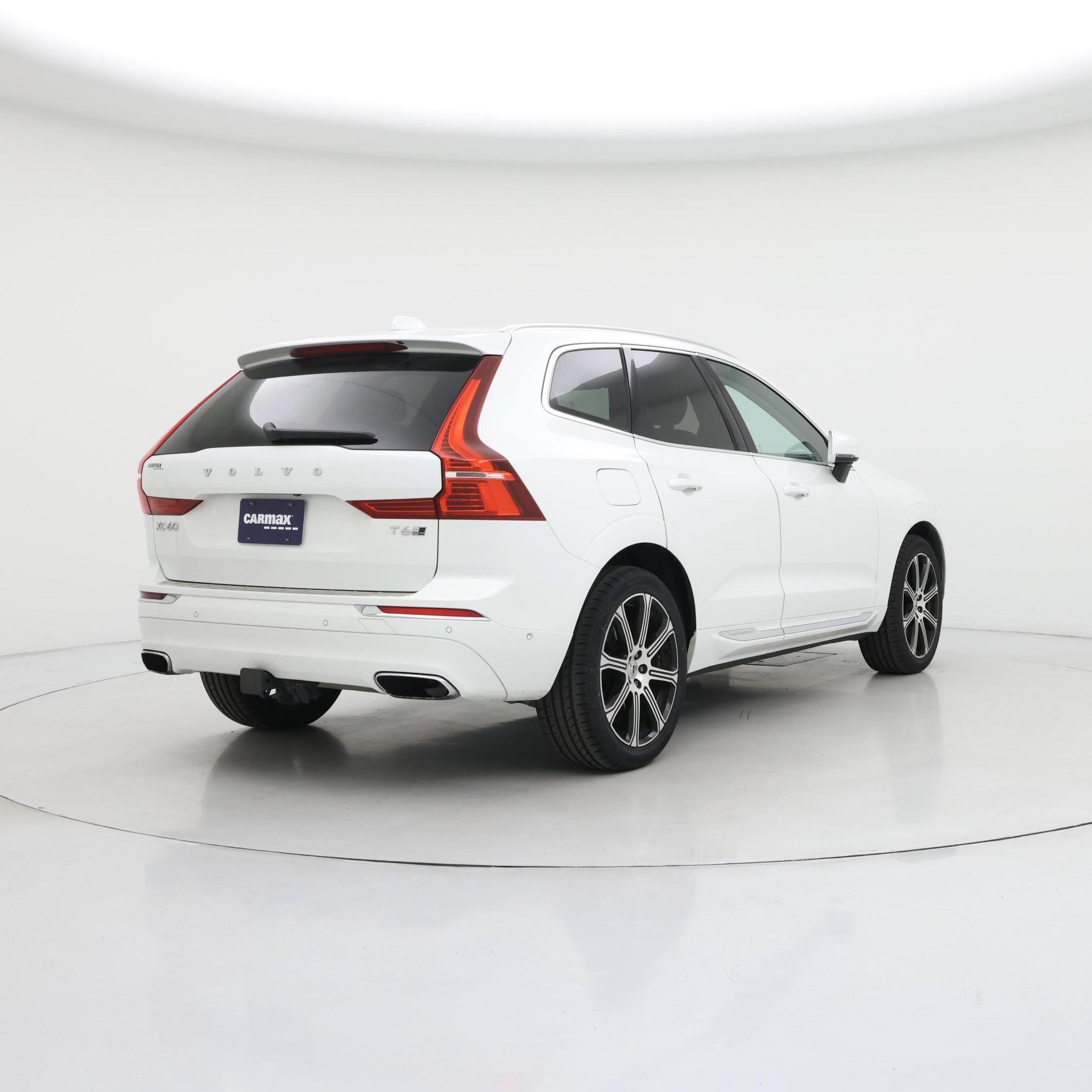 Thumbnail: 2018 Volvo XC60 - 8