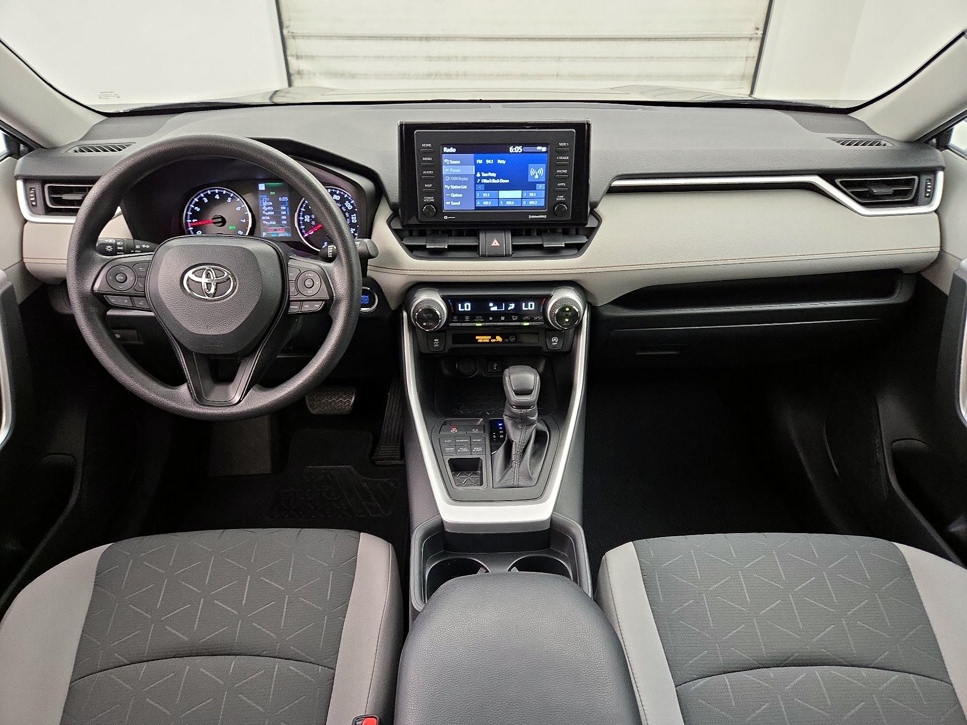 Thumbnail: 2020 Toyota RAV4 - 9