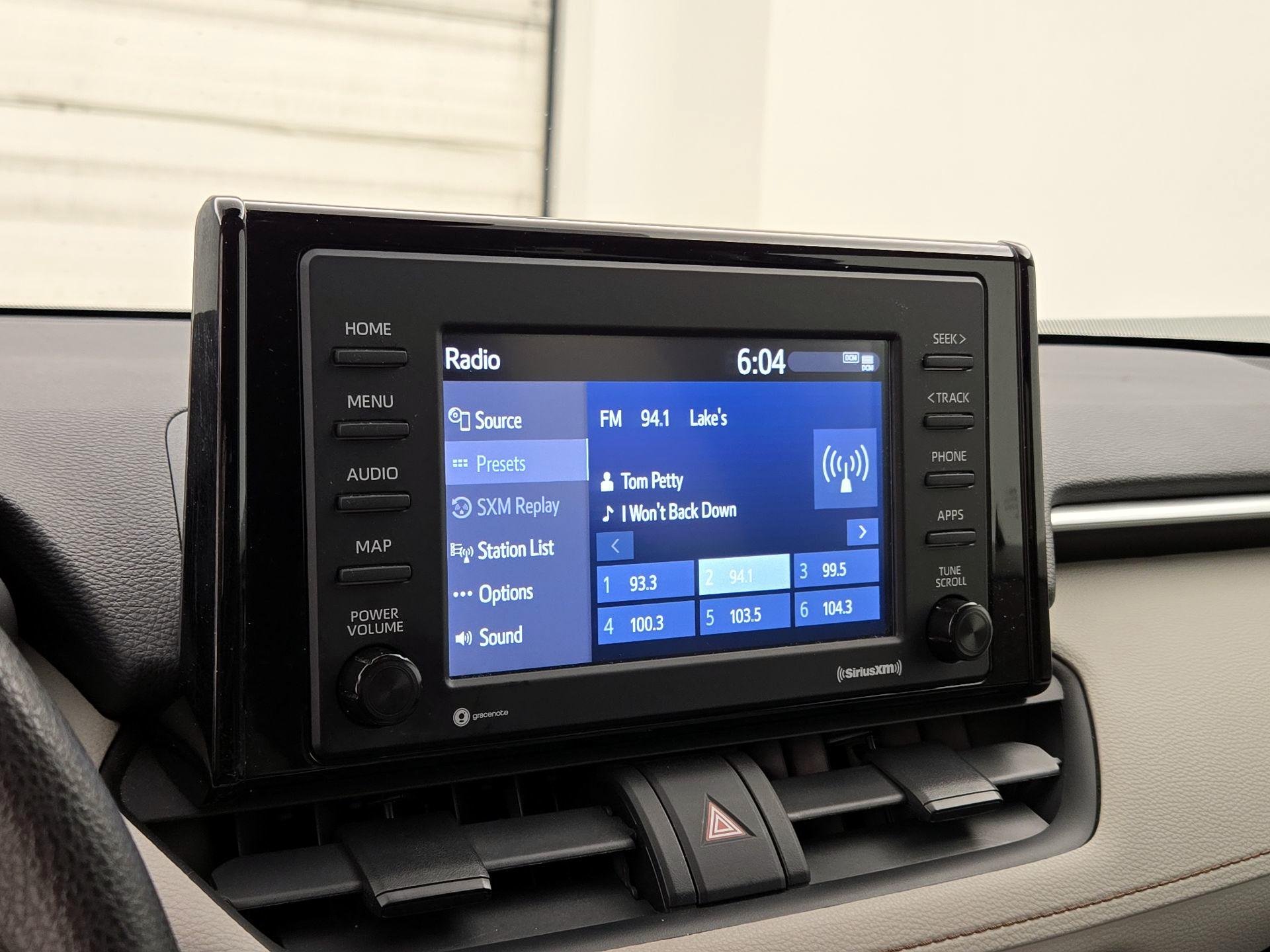 Thumbnail: 2020 Toyota RAV4 - 15