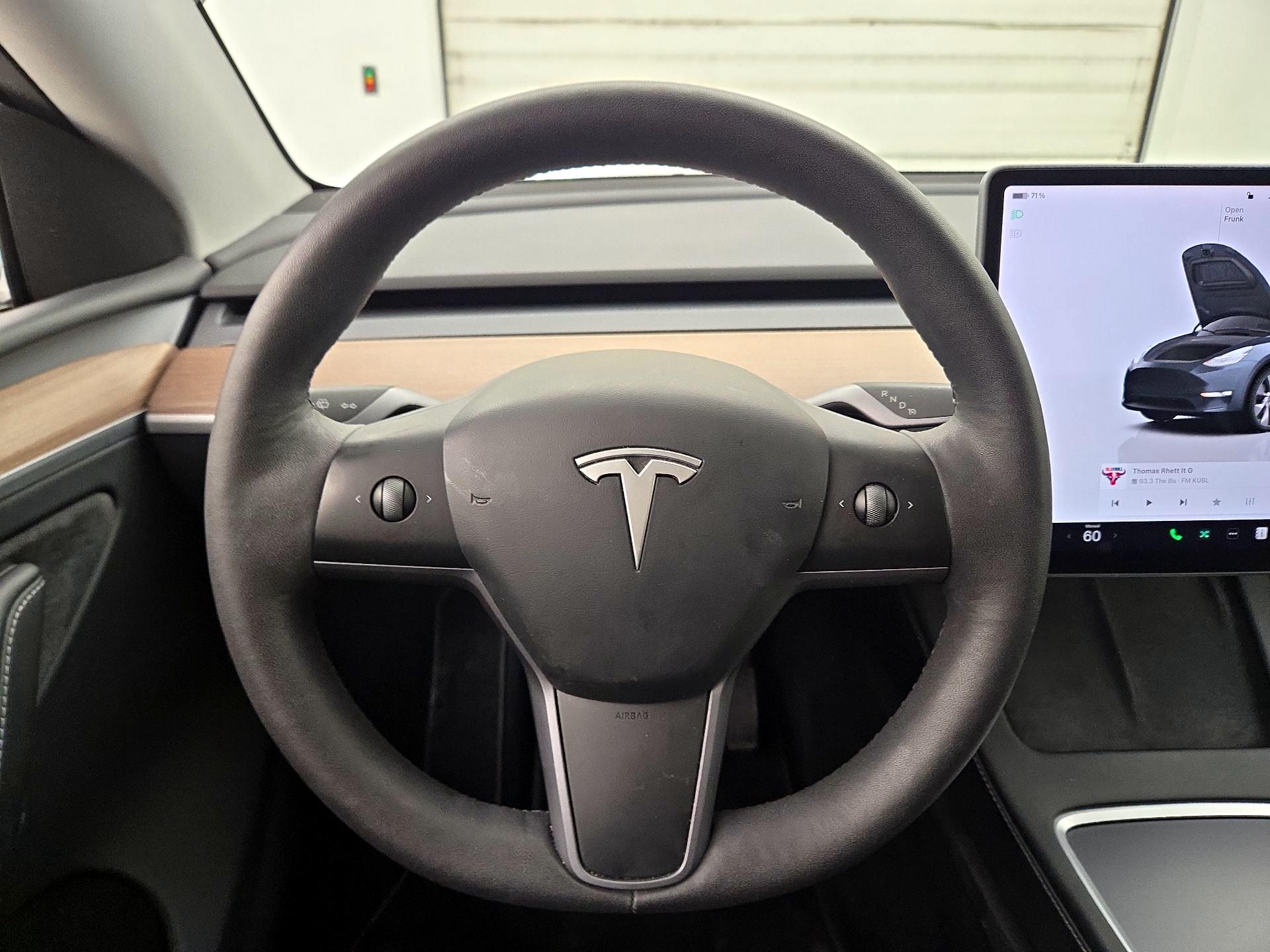 Thumbnail: 2023 Tesla Model Y - 10