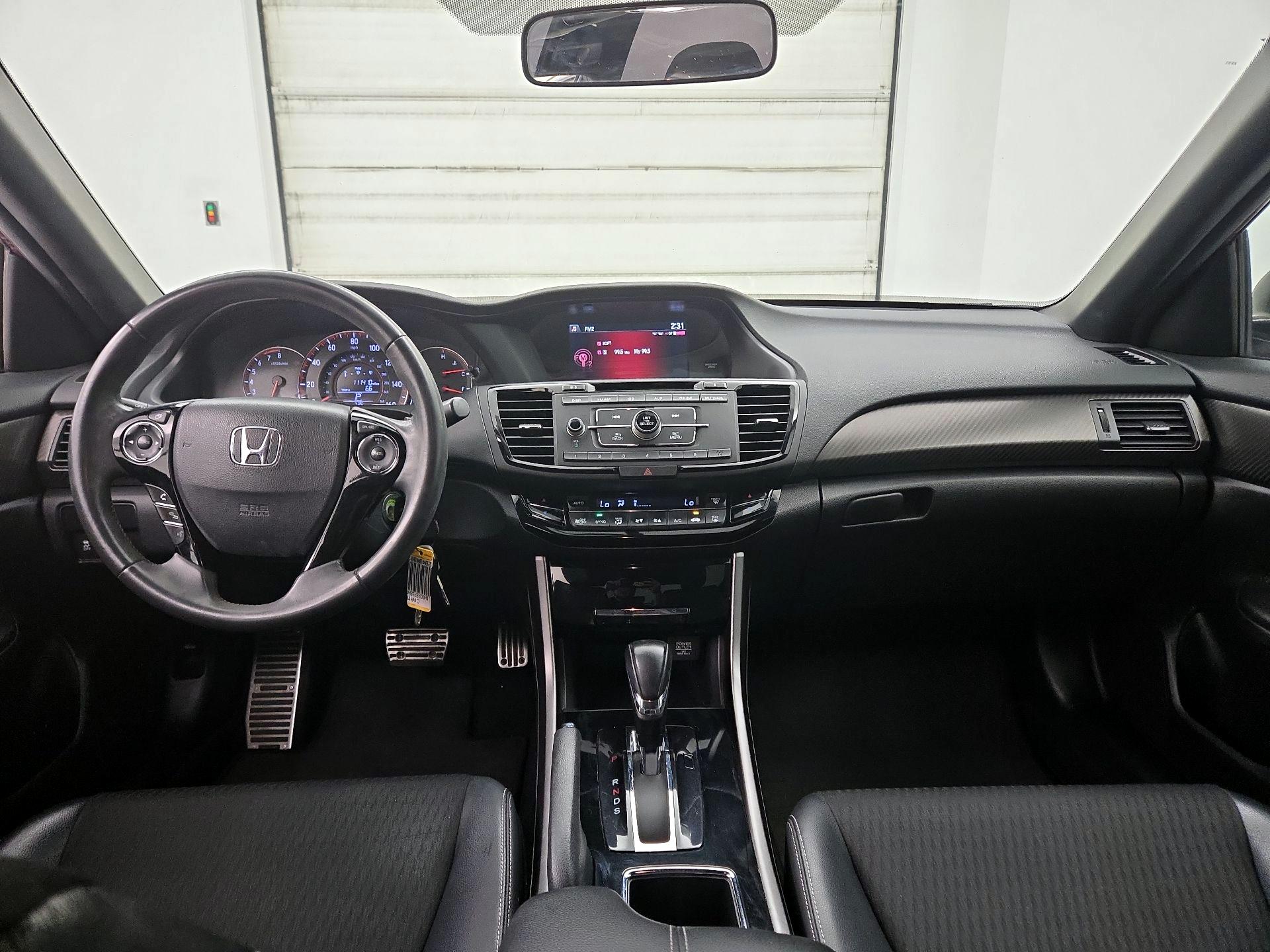 Thumbnail: 2017 Honda Accord - 9