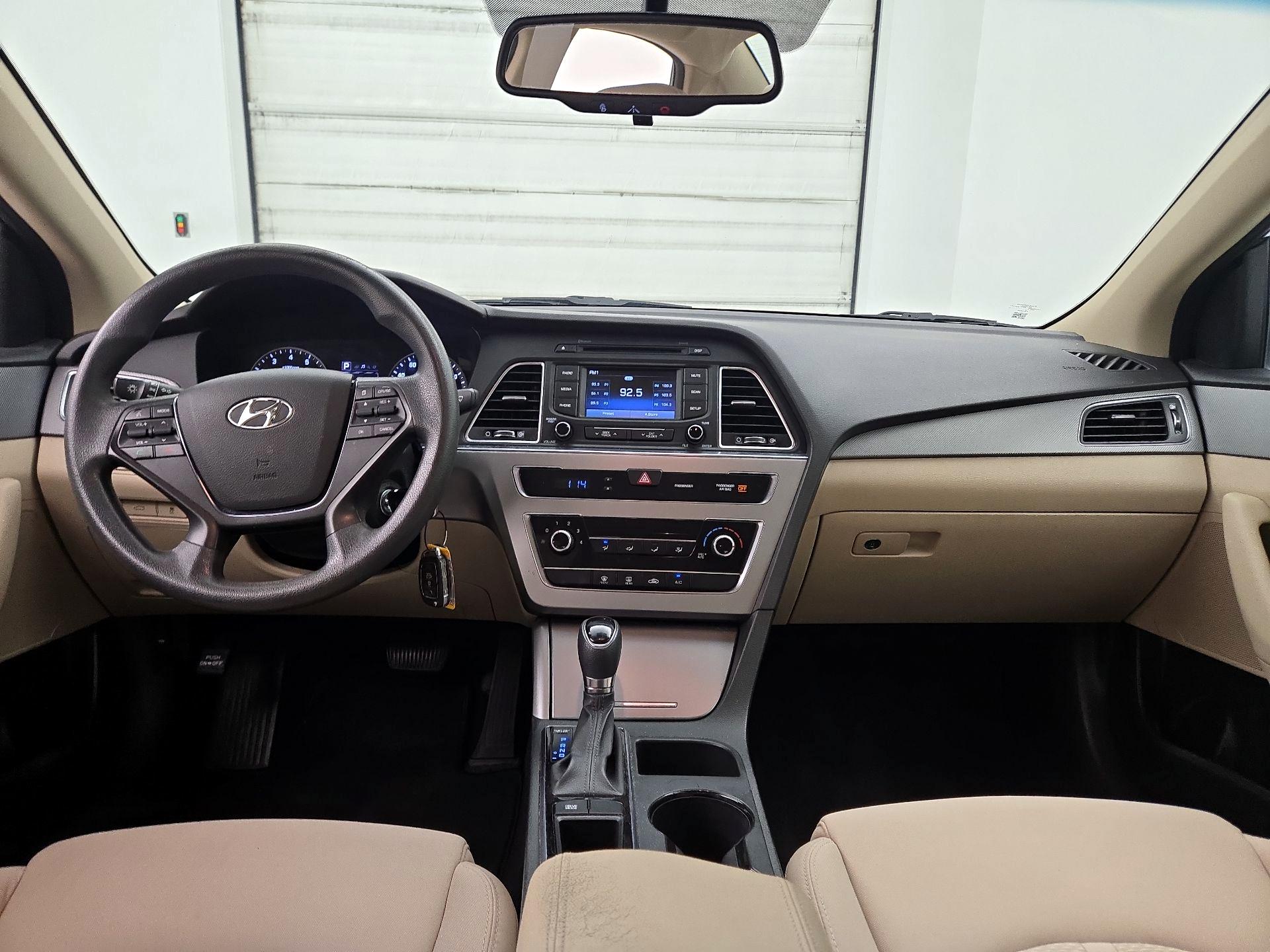 Thumbnail: 2015 Hyundai Sonata - 9