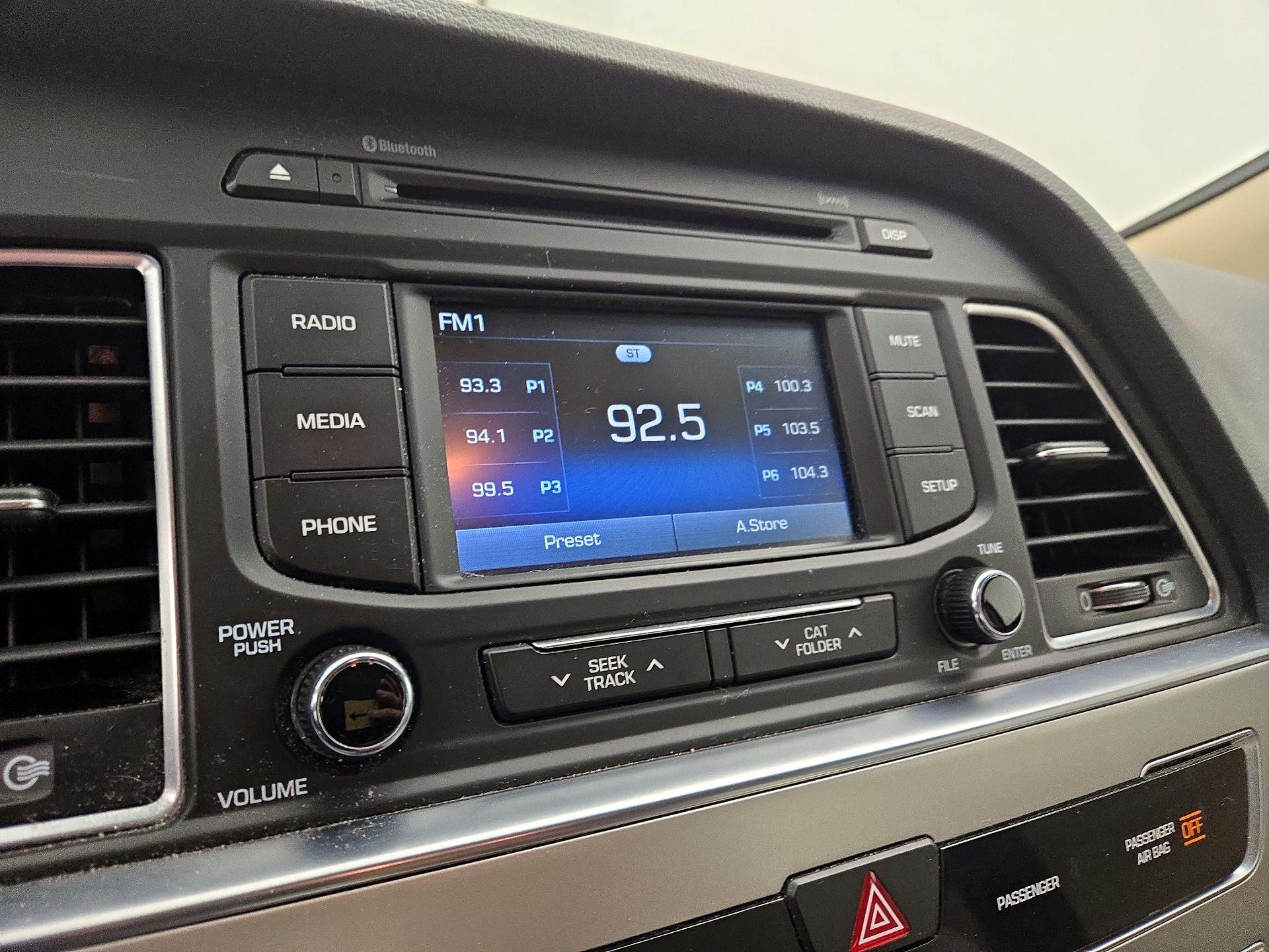 Thumbnail: 2015 Hyundai Sonata - 15