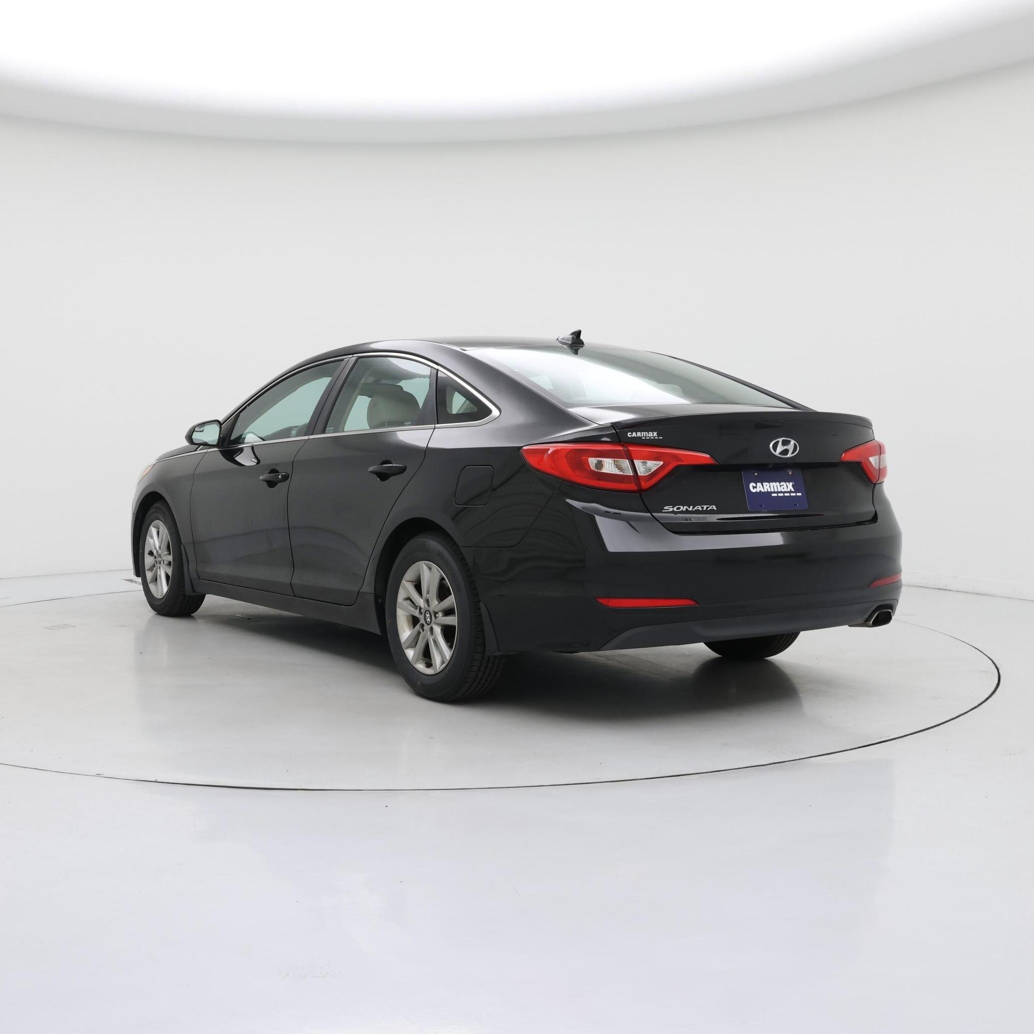 Thumbnail: 2015 Hyundai Sonata - 2