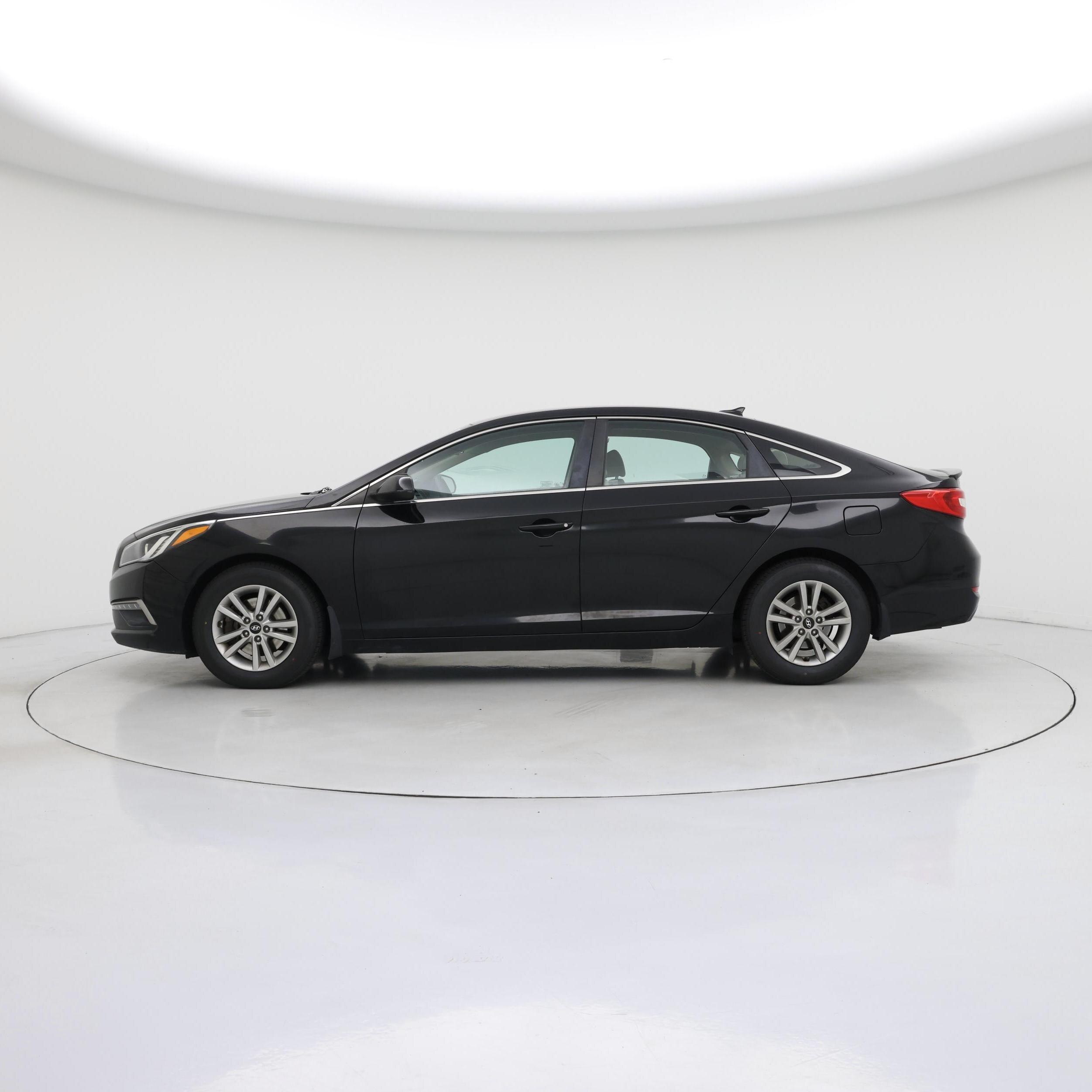 Thumbnail: 2015 Hyundai Sonata - 3