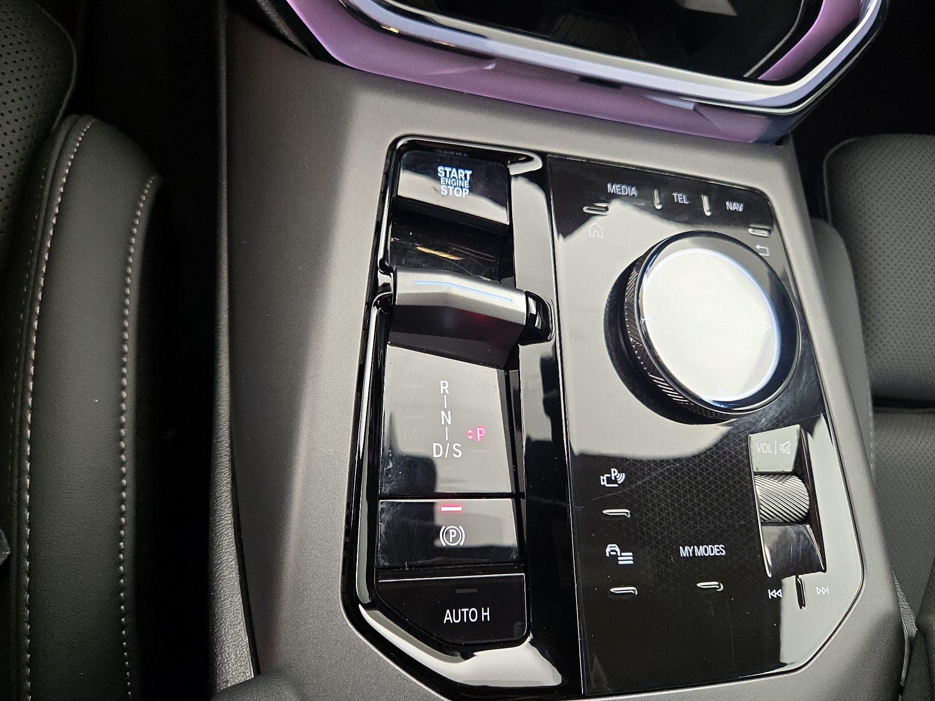 Thumbnail: 2026 BMW X3 - 16