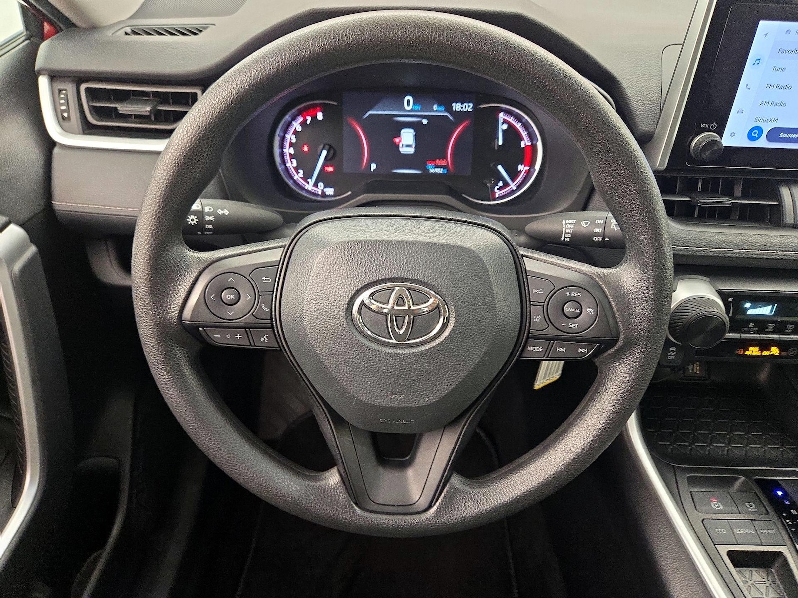2024 Toyota RAV4 LE - Photo 11
