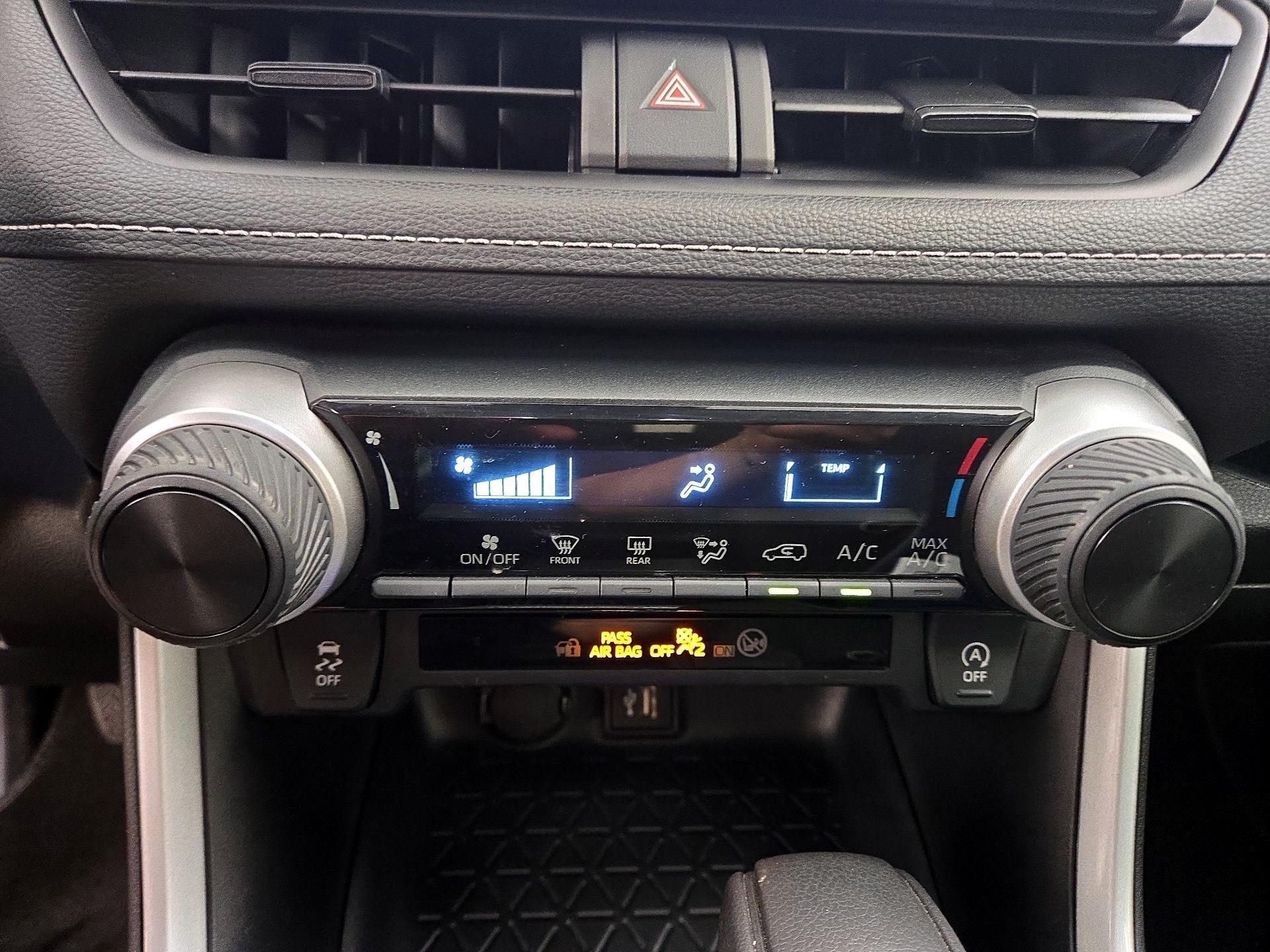 Thumbnail: 2024 Toyota RAV4 - 16