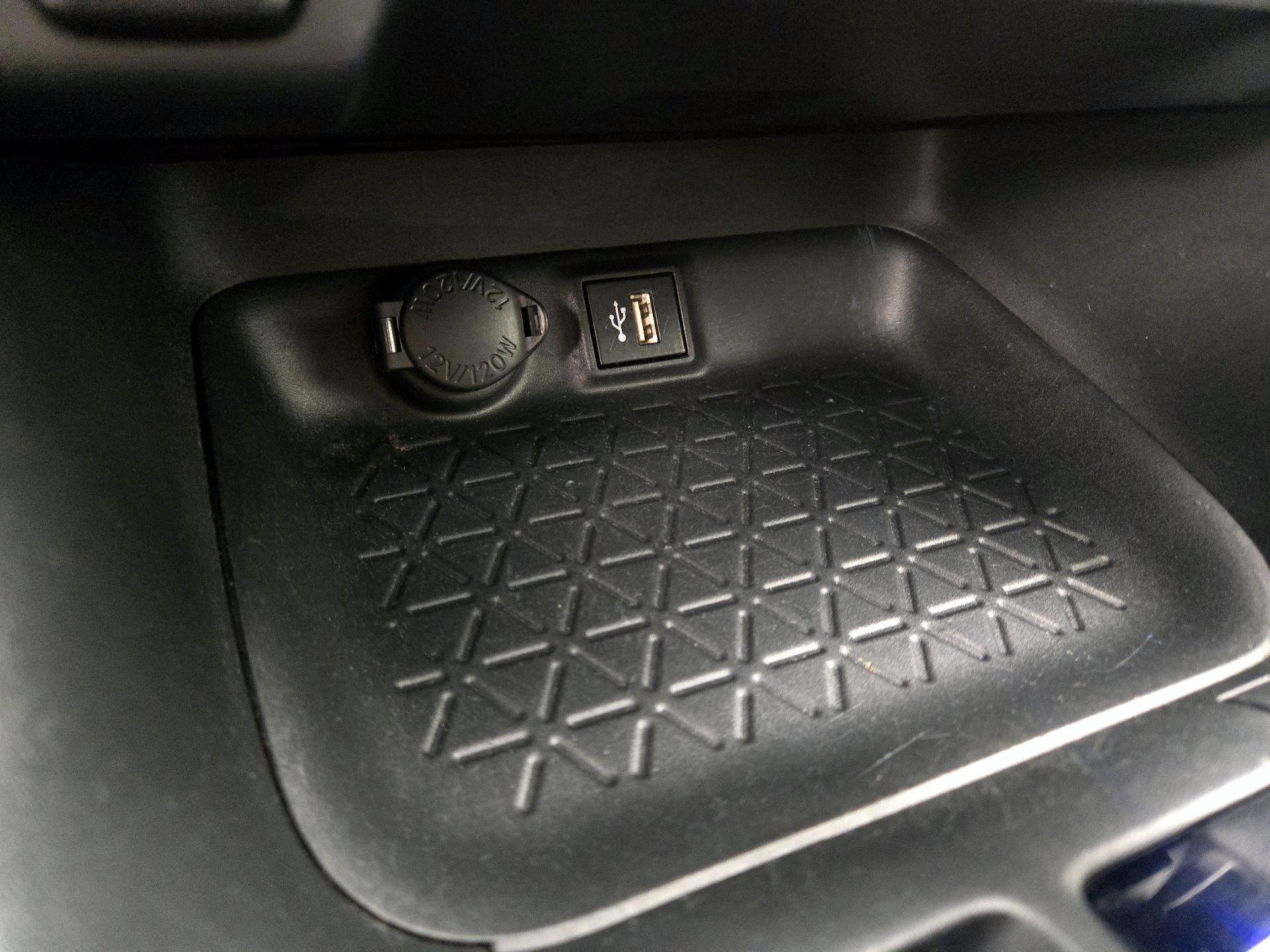 Thumbnail: 2024 Toyota RAV4 - 18