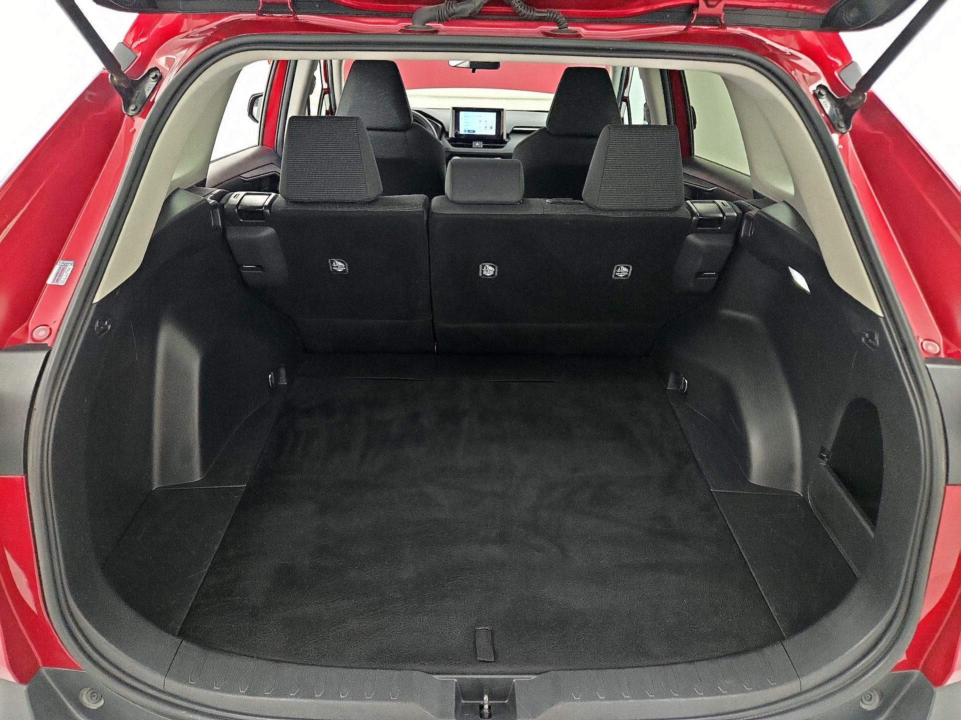 Thumbnail: 2024 Toyota RAV4 - 20