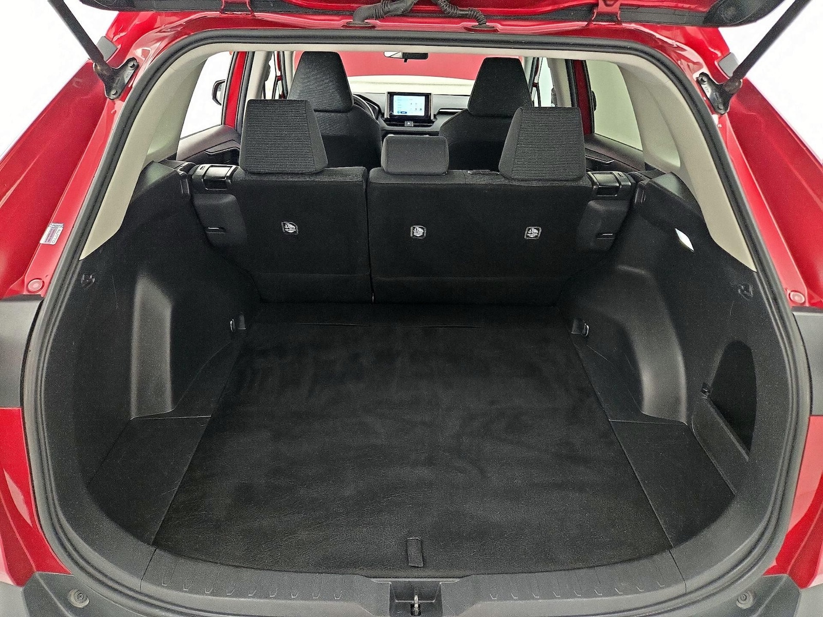 2024 Toyota RAV4 LE - Photo 21