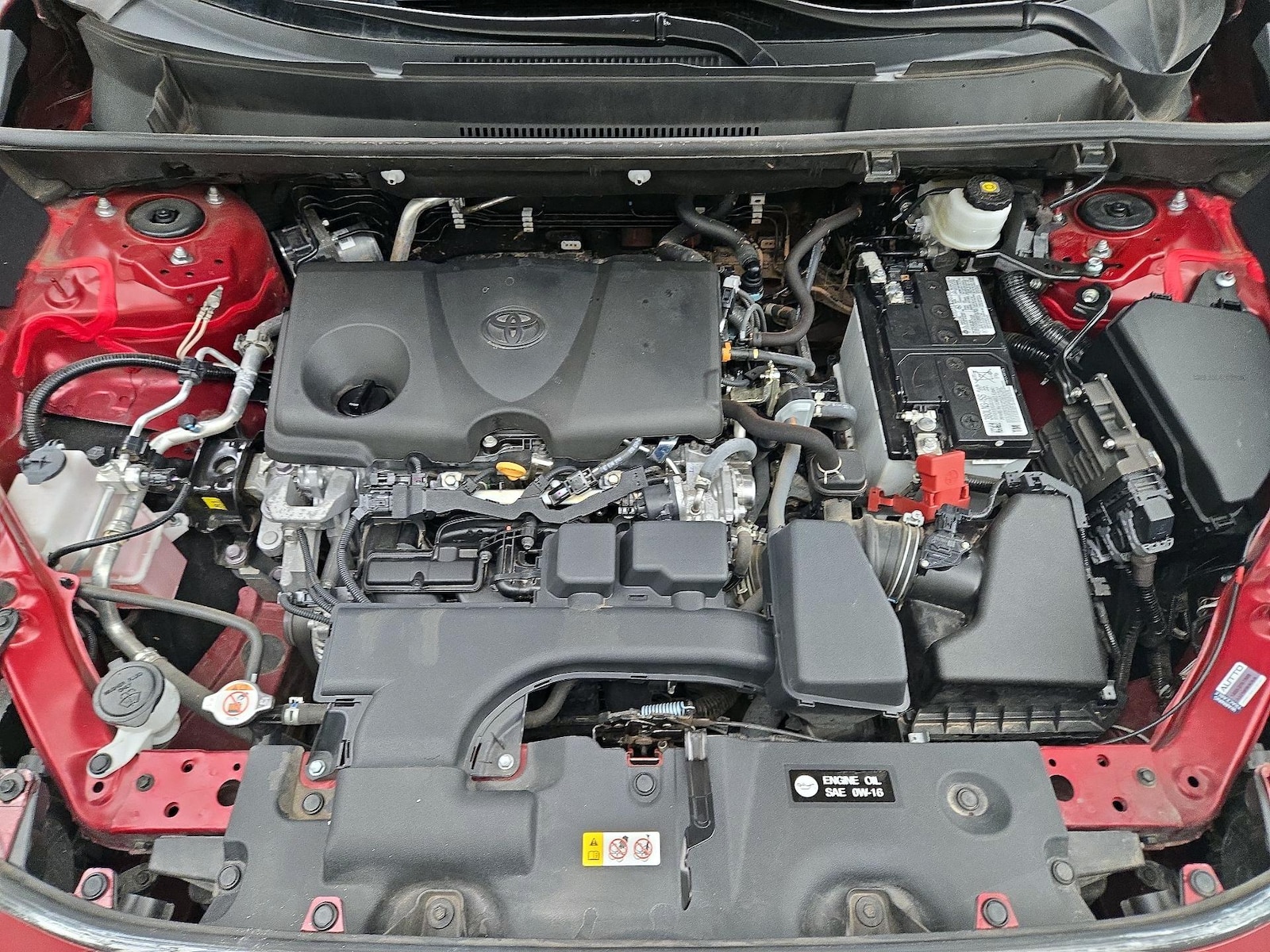 2024 Toyota RAV4 LE - Photo 22
