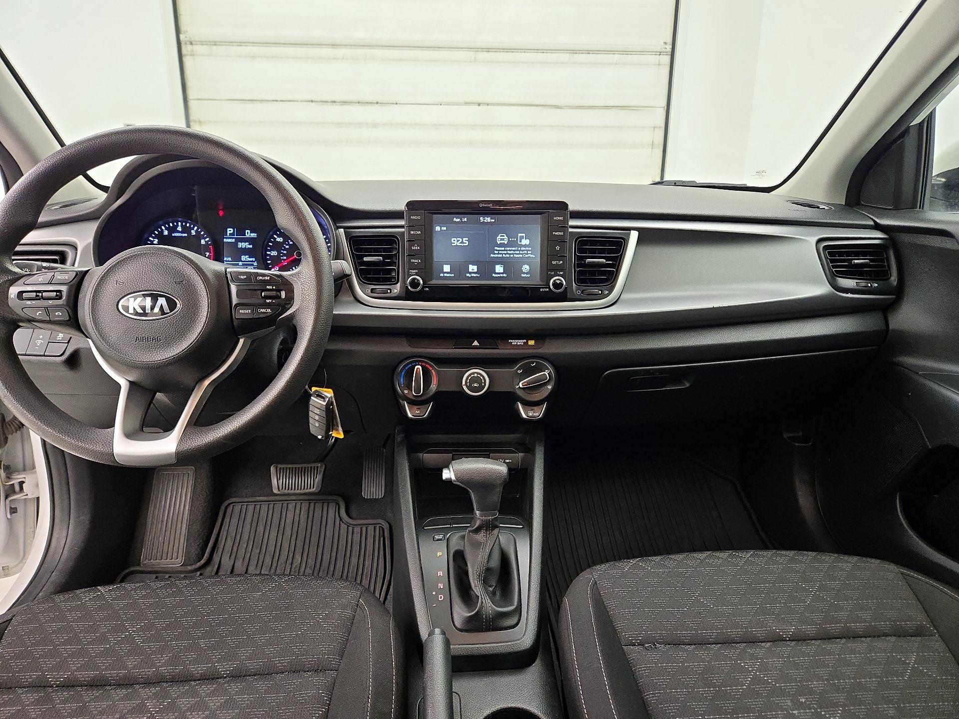 Thumbnail: 2019 Kia Rio - 9