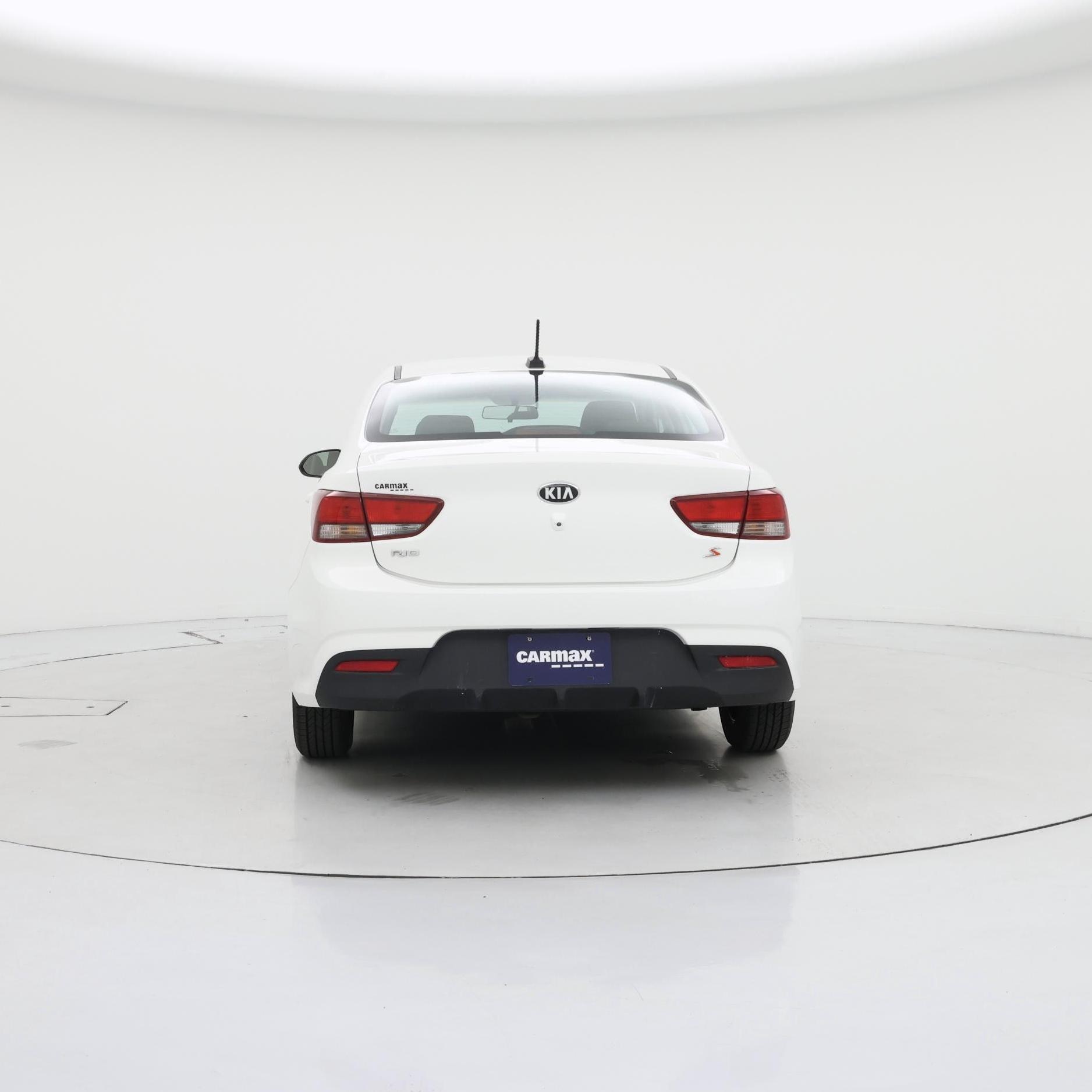 Thumbnail: 2019 Kia Rio - 6