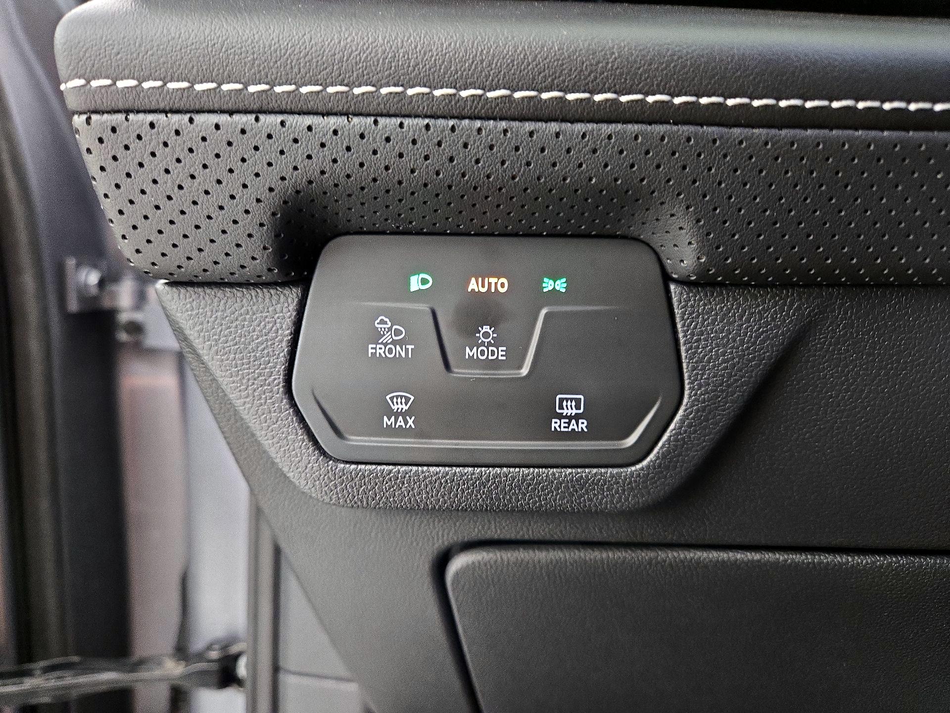 Thumbnail: 2024 Volkswagen Atlas - 13