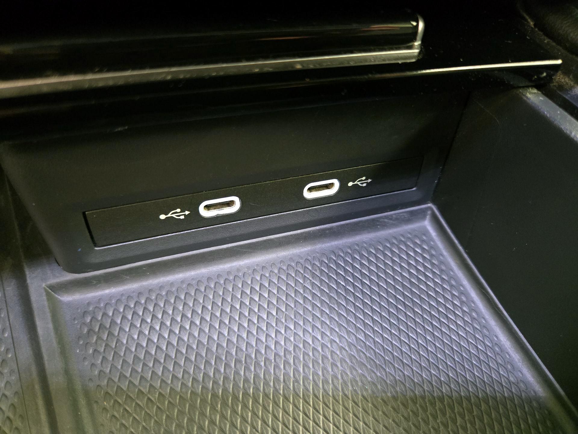 Thumbnail: 2024 Volkswagen Atlas - 18