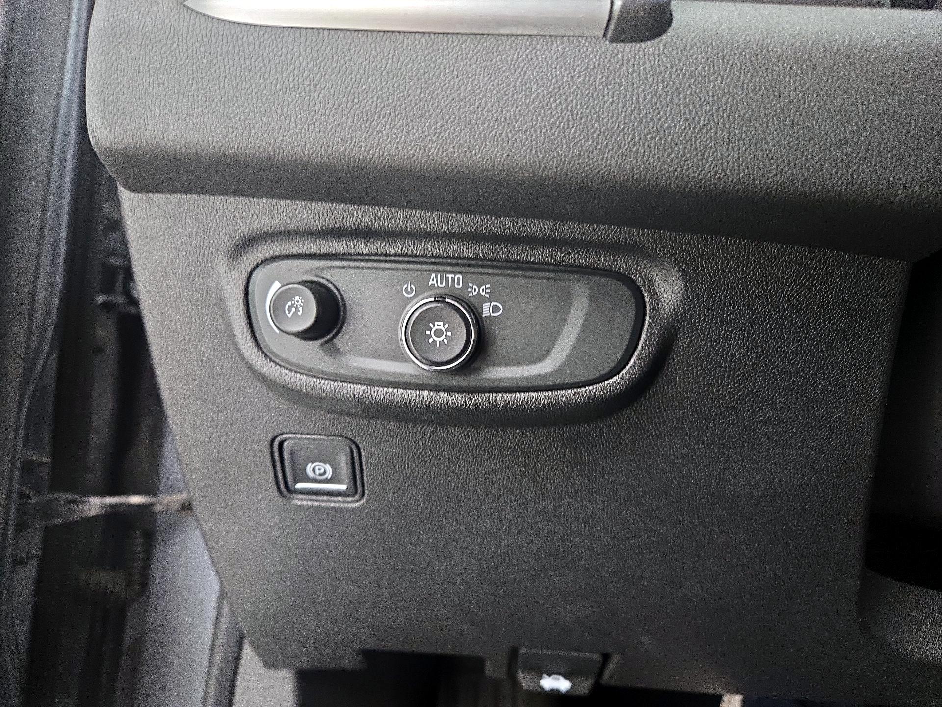 Thumbnail: 2020 GMC Terrain - 13