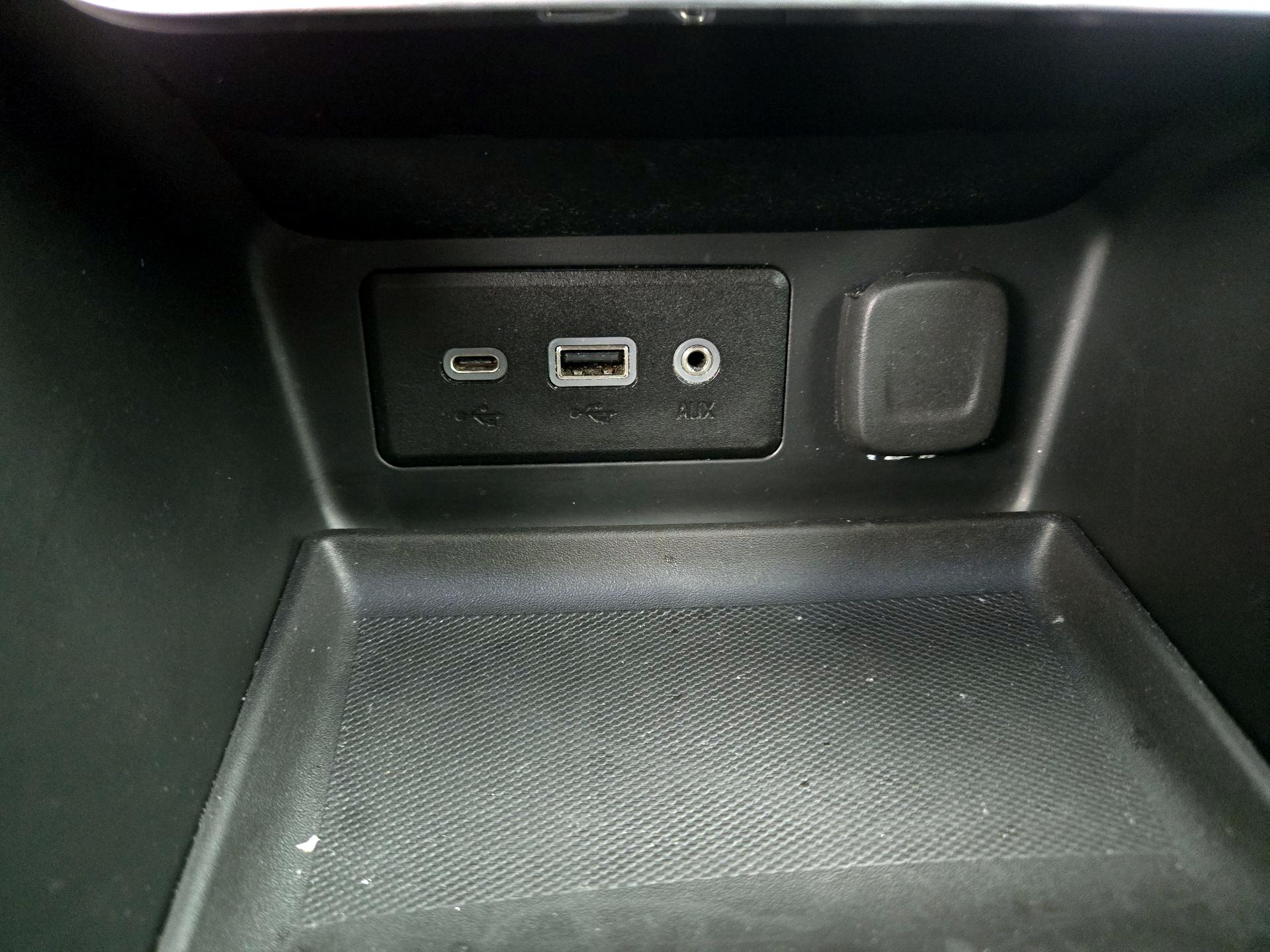 Thumbnail: 2020 GMC Terrain - 18