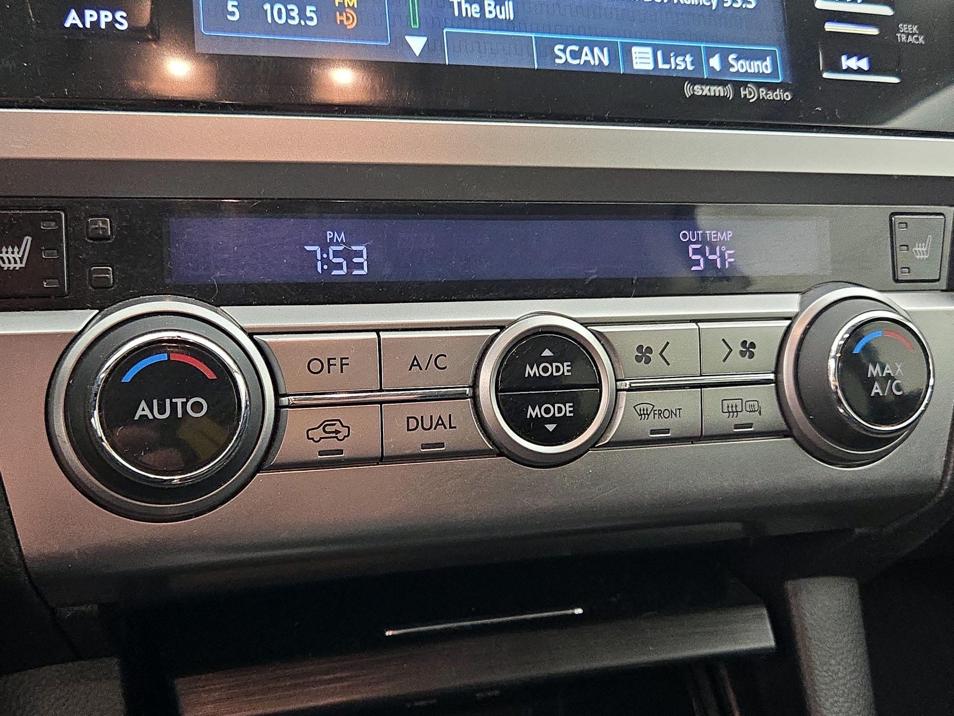 Thumbnail: 2016 Subaru Outback - 16