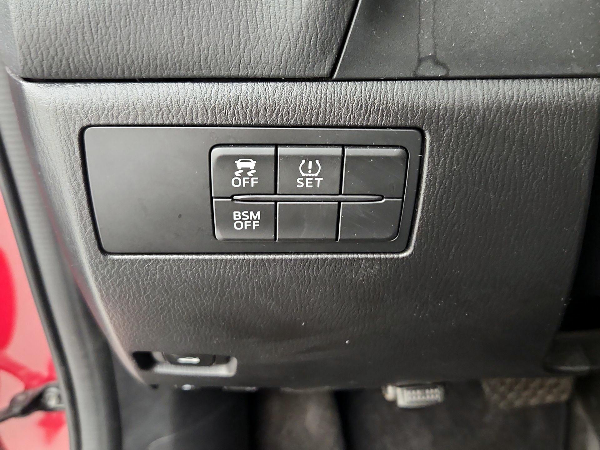 Thumbnail: 2014 Mazda Mazda3 - 13