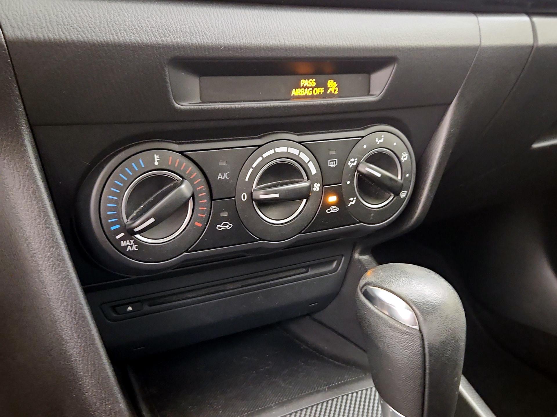 Thumbnail: 2014 Mazda Mazda3 - 15