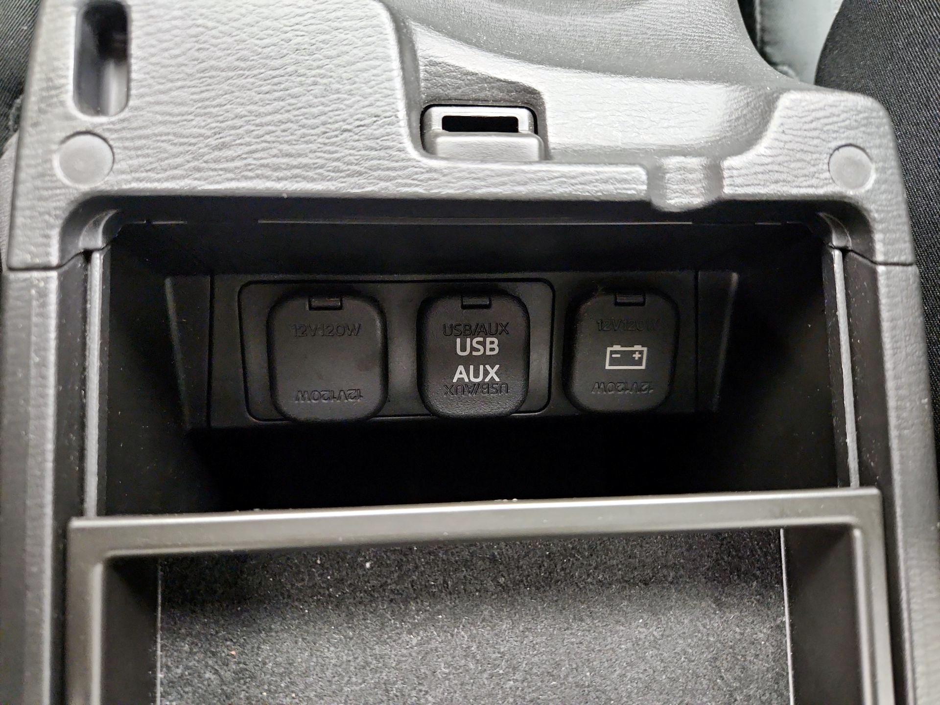 Thumbnail: 2014 Mazda Mazda3 - 17