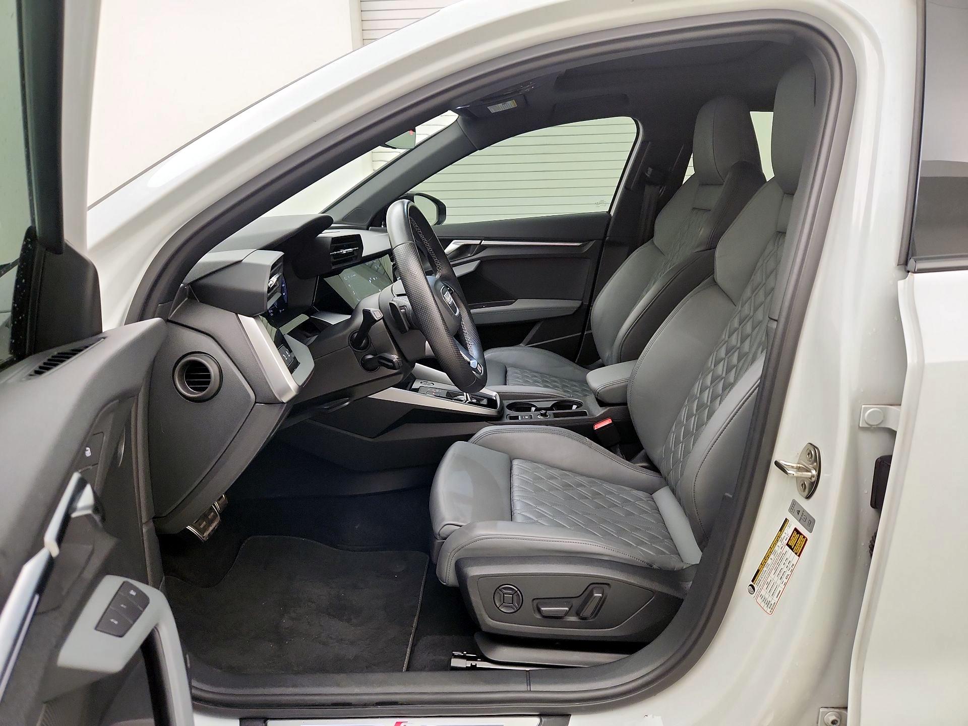 Thumbnail: 2022 Audi S3 - 11