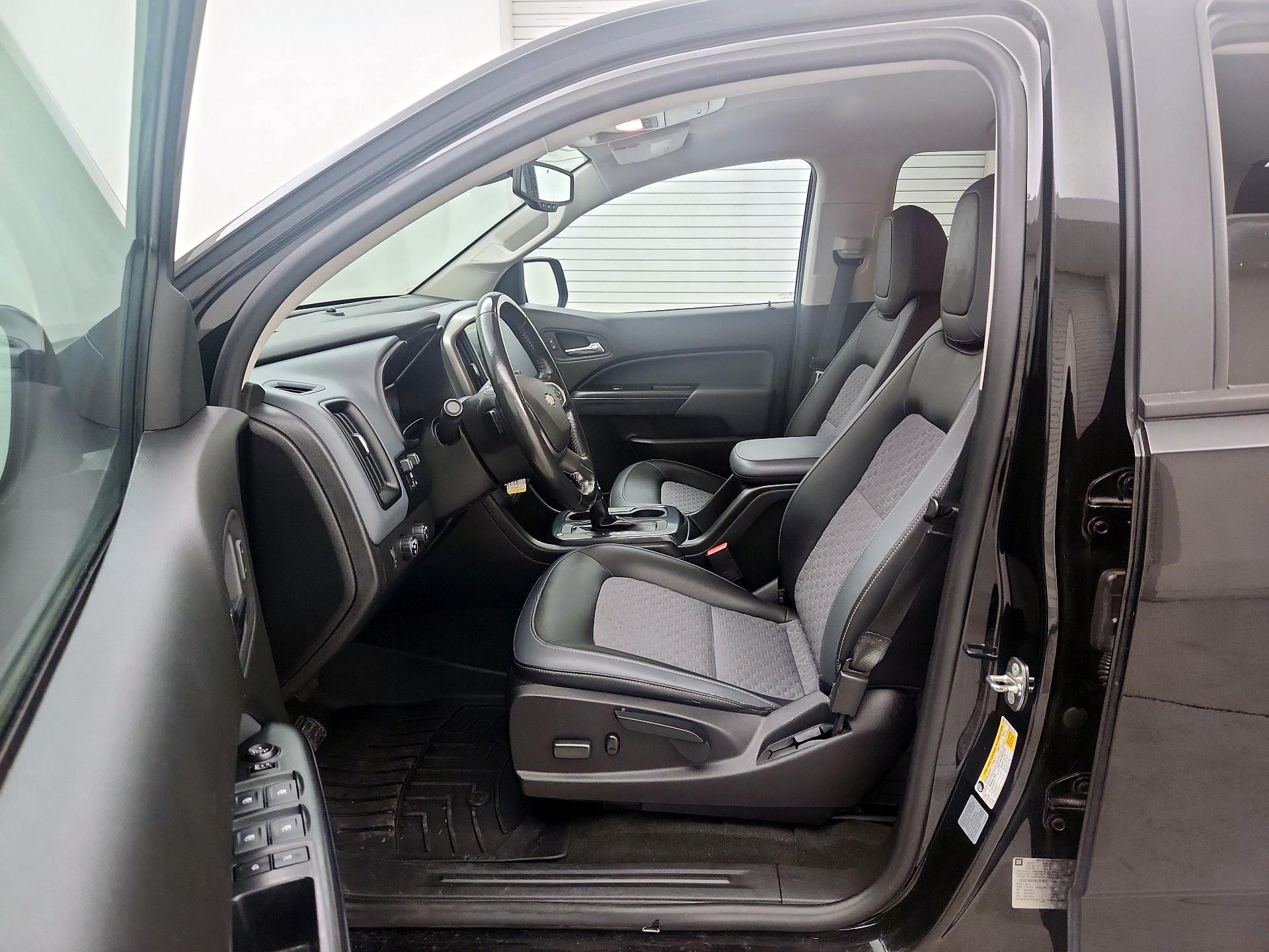 Thumbnail: 2017 Chevrolet Colorado - 11