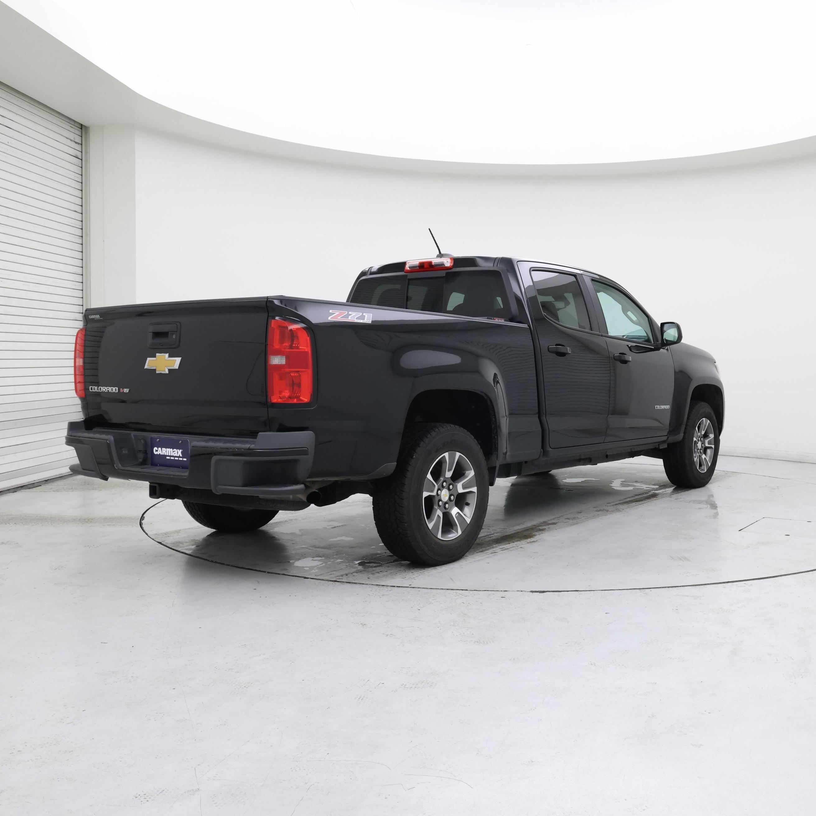 Thumbnail: 2017 Chevrolet Colorado - 8