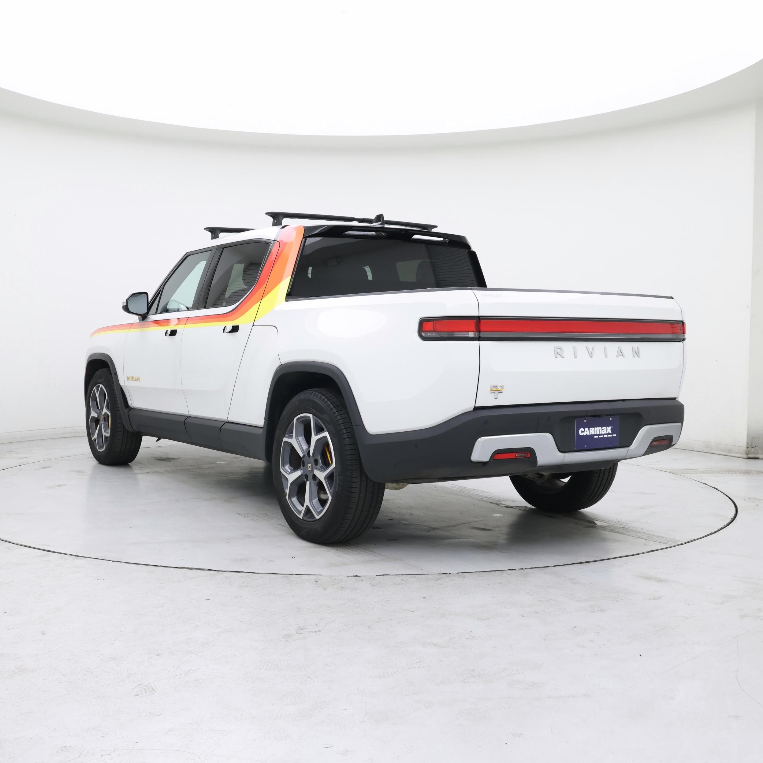 Thumbnail: 2023 Rivian R1T - 2