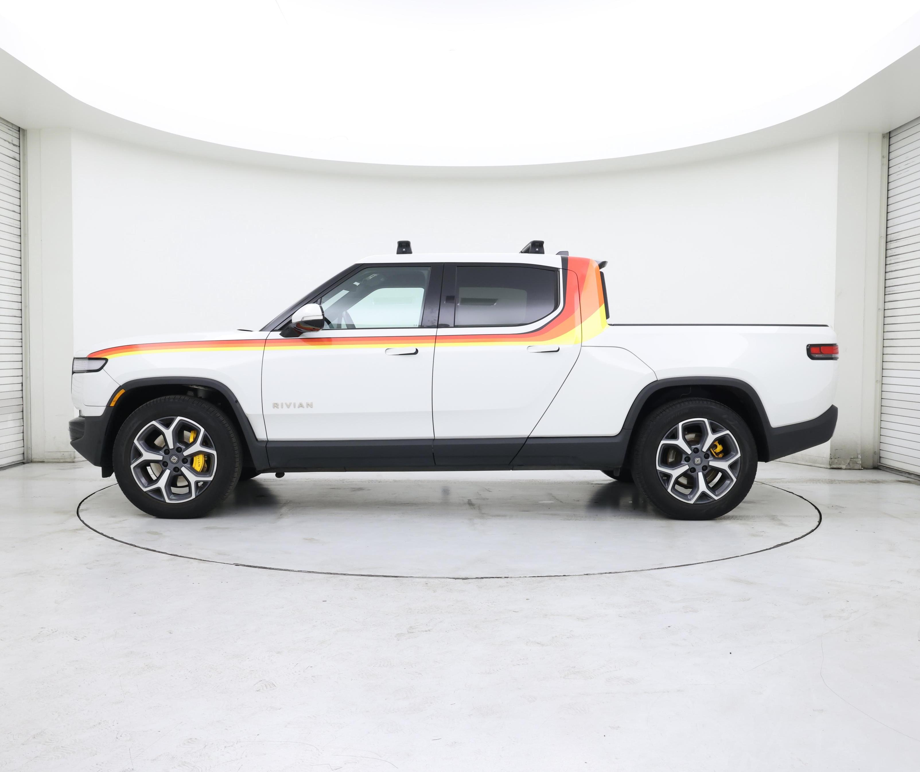Thumbnail: 2023 Rivian R1T - 3