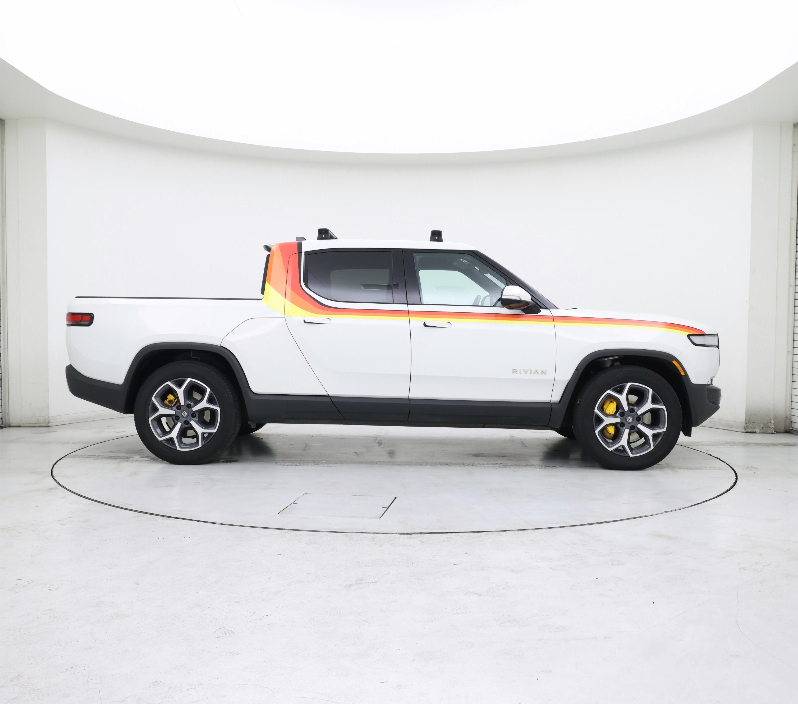 Thumbnail: 2023 Rivian R1T - 7