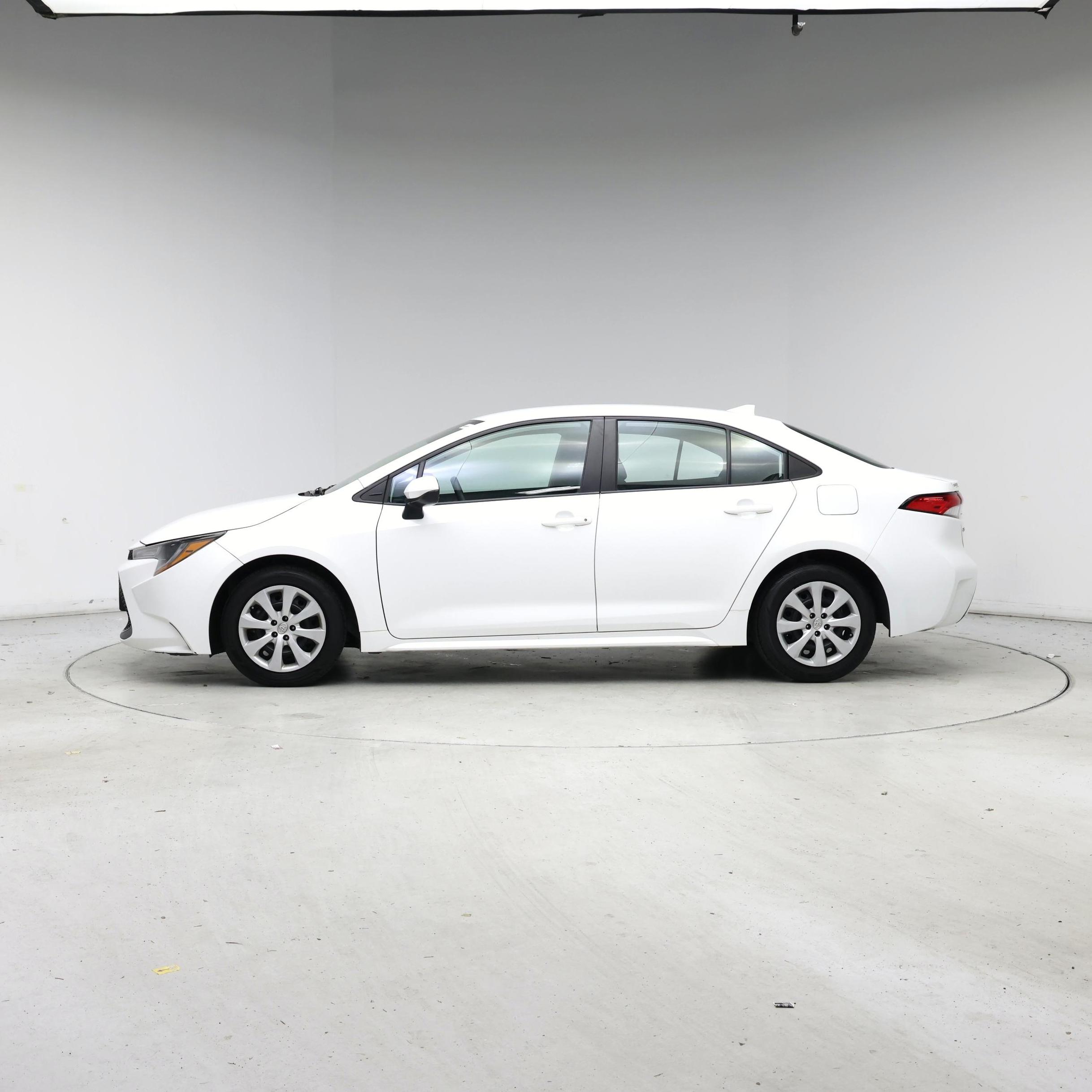 Thumbnail: 2022 Toyota Corolla - 3