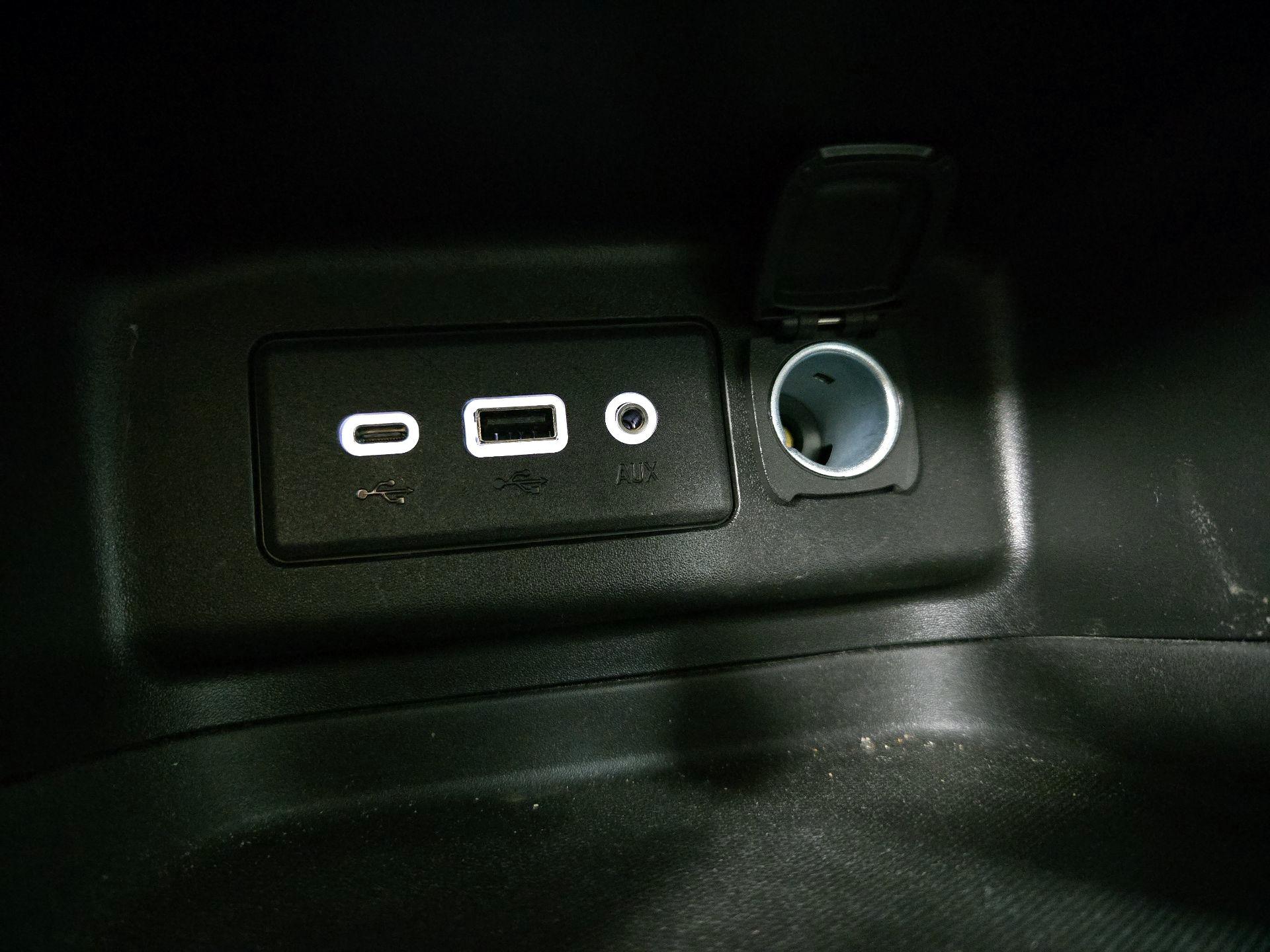 Thumbnail: 2022 Chevrolet Equinox - 18