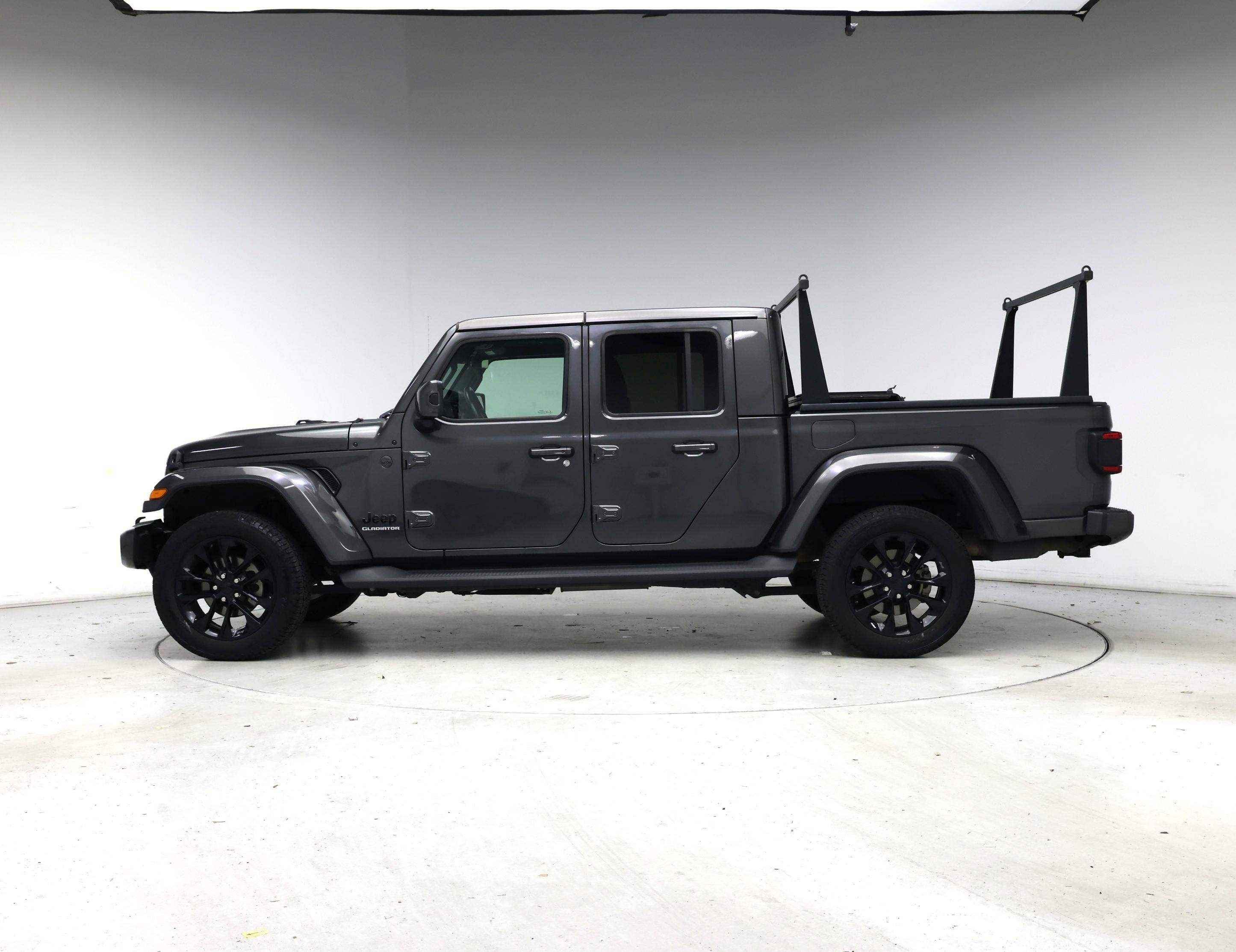 Thumbnail: 2021 Jeep Gladiator - 3