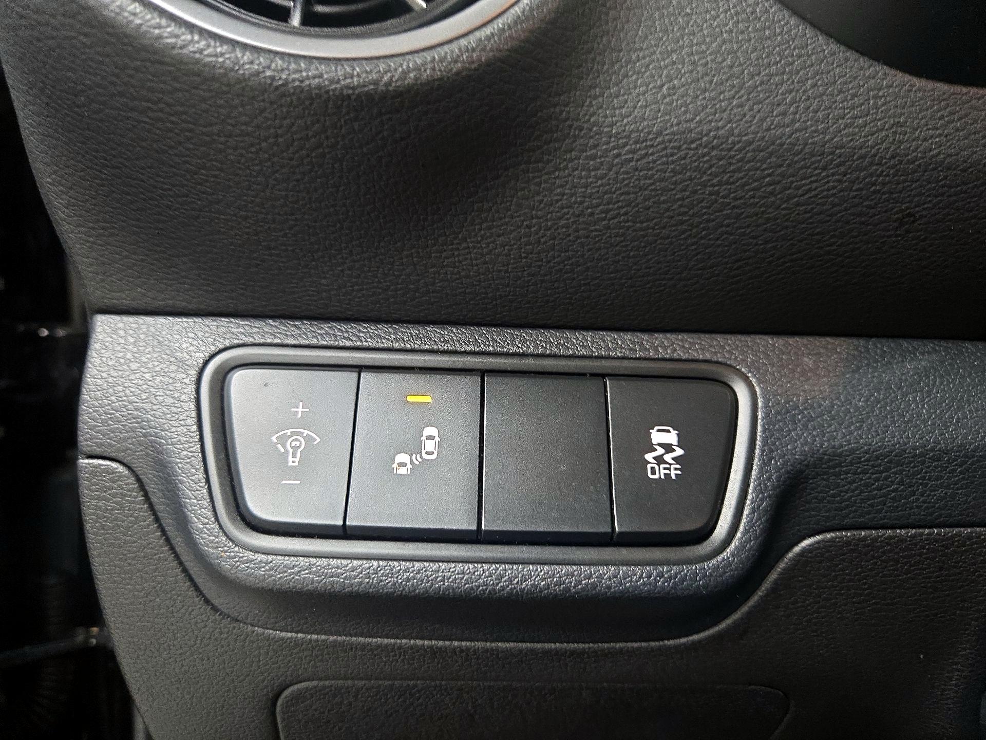 Thumbnail: 2022 Kia Forte - 13