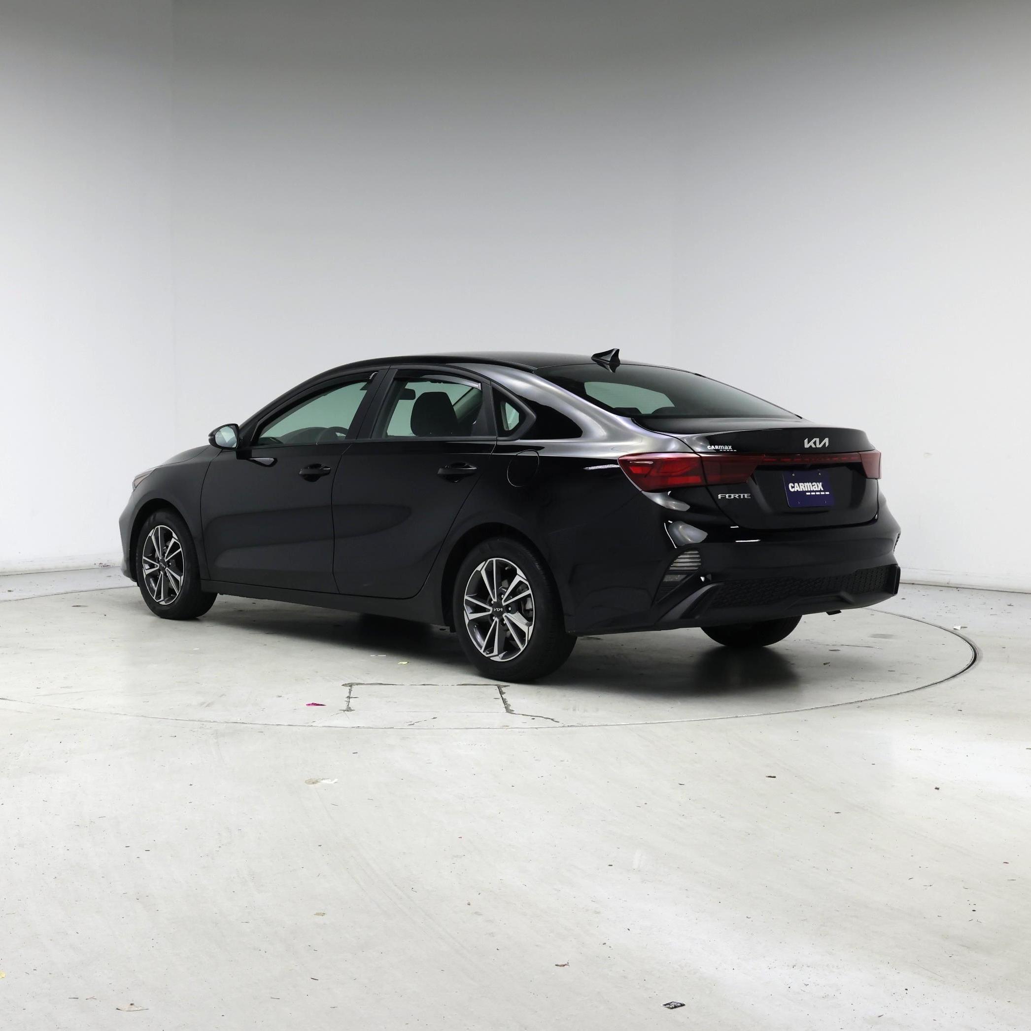 Thumbnail: 2022 Kia Forte - 2