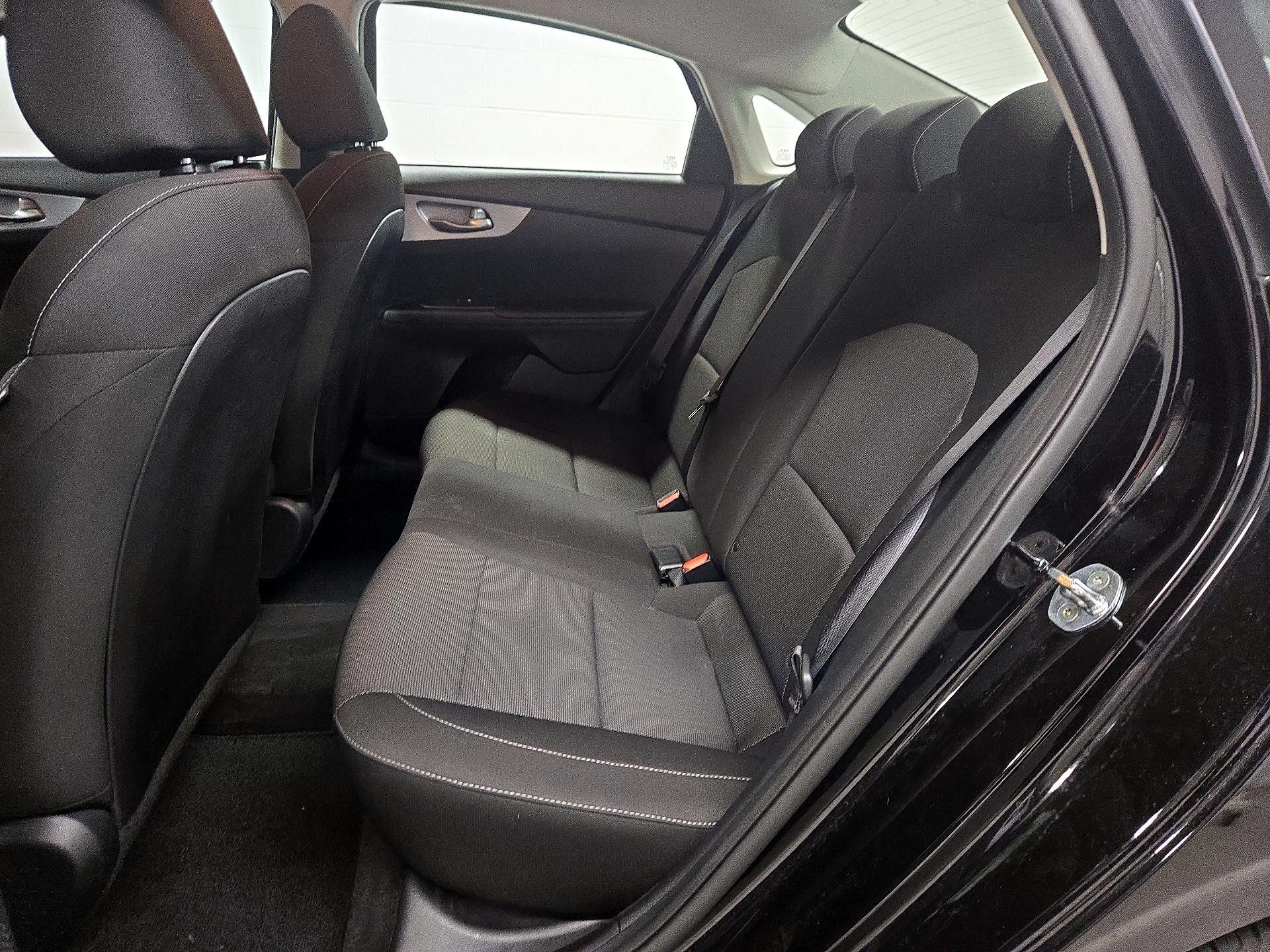 Thumbnail: 2022 Kia Forte - 19