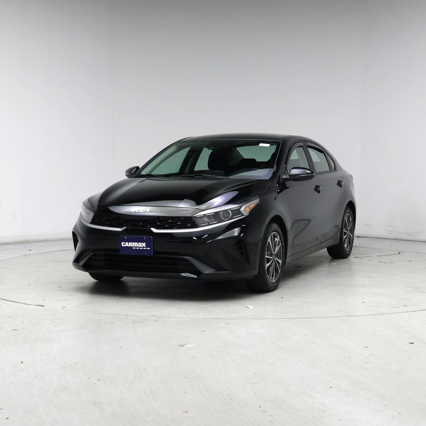 Thumbnail: 2022 Kia Forte - 4