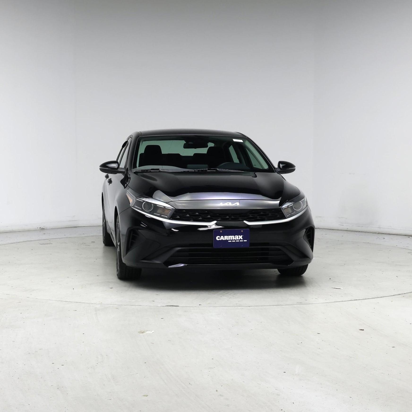 Thumbnail: 2022 Kia Forte - 5