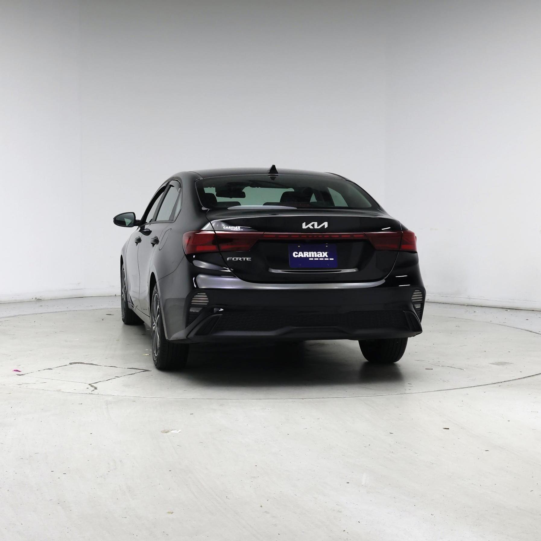 Thumbnail: 2022 Kia Forte - 6